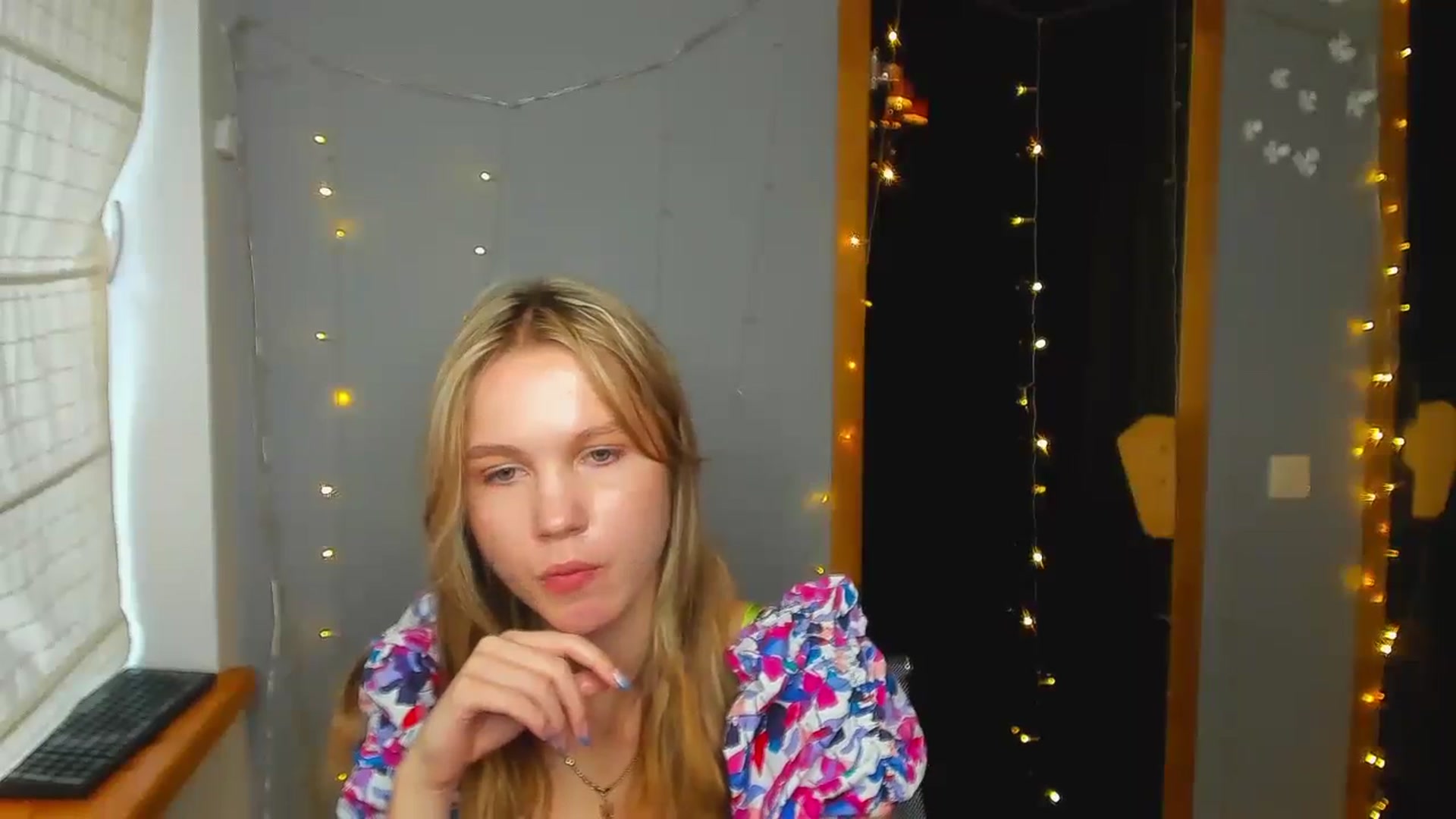 Gallery image thumbnail from Kate_Lewiss's myfreecams stream on, 08/21/2024, 11:05 image 2 of 20