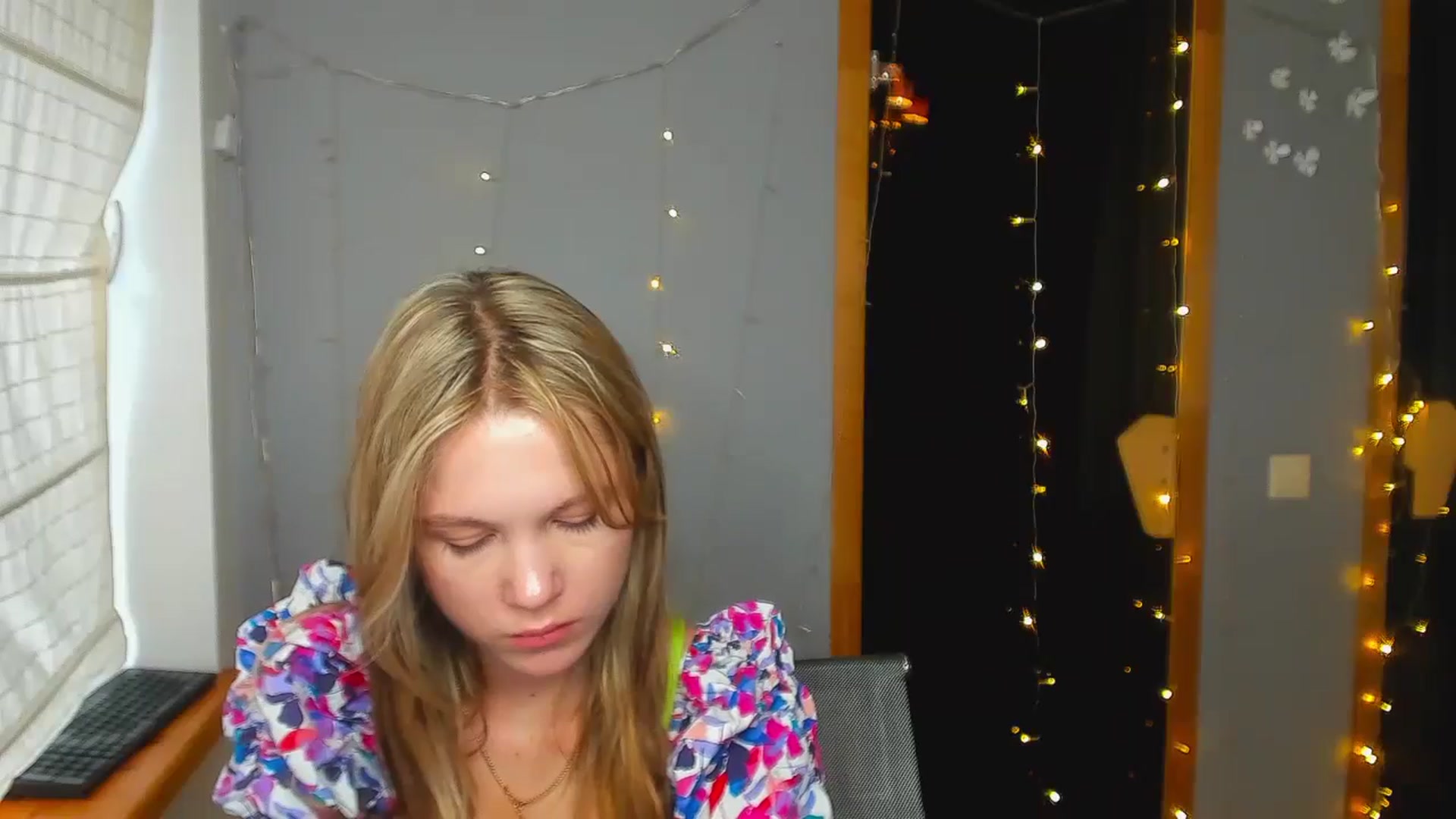 Gallery image thumbnail from Kate_Lewiss's myfreecams stream on, 08/21/2024, 11:05 image 3 of 20