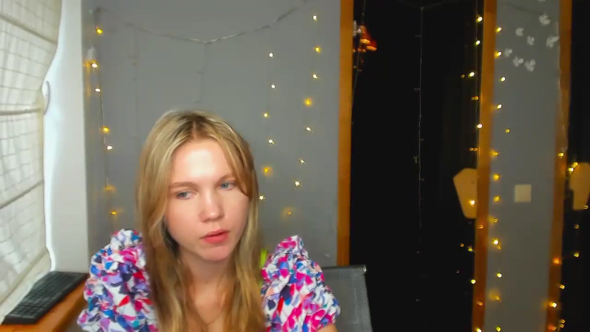 Gallery image thumbnail from Kate_Lewiss's myfreecams stream on, 08/21/2024, 11:05 image 4 of 20