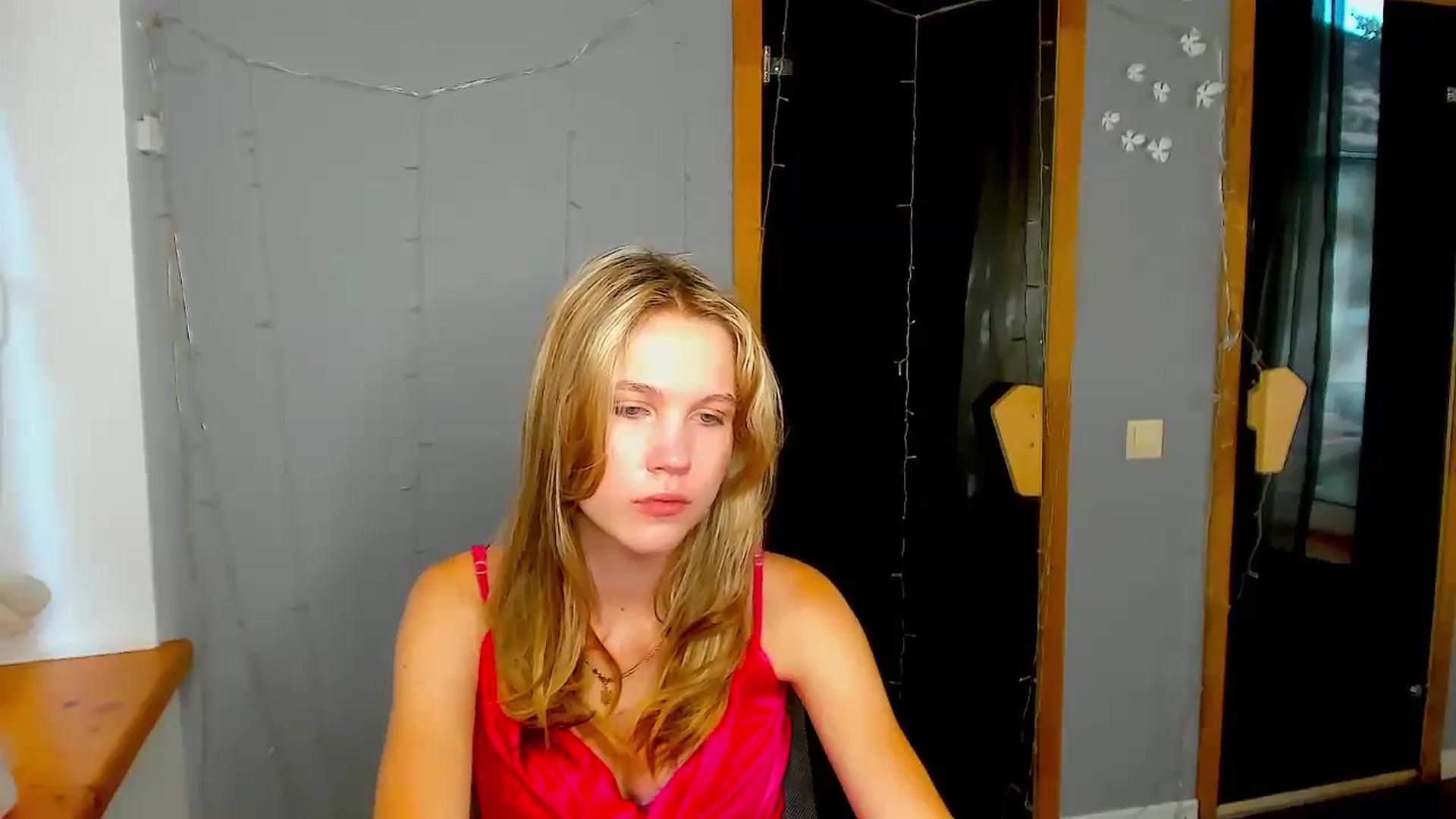Gallery image thumbnail from Kate_Lewiss's myfreecams stream on, 08/22/2024, 06:30 image 12 of 20