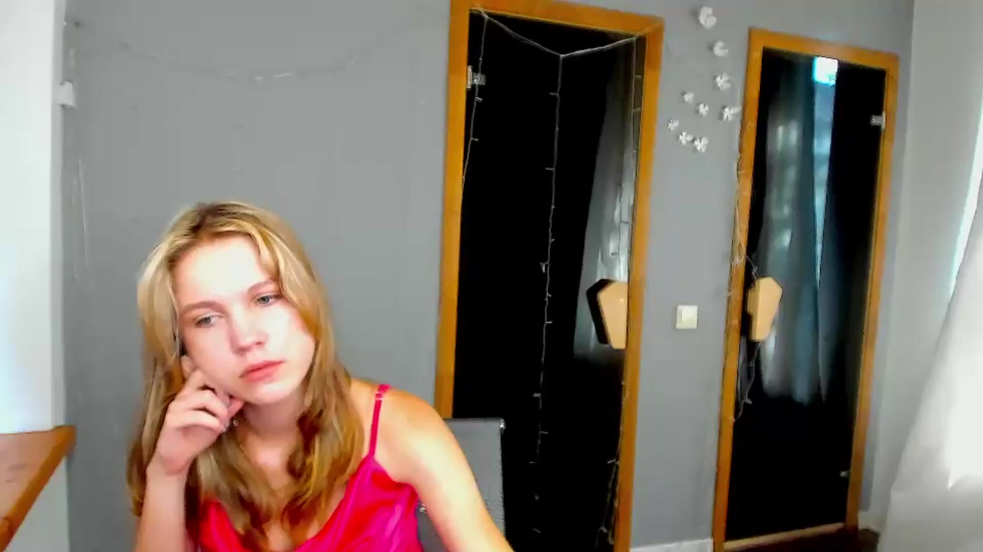 Gallery image thumbnail from Kate_Lewiss's myfreecams stream on, 08/22/2024, 06:30 image 1 of 20