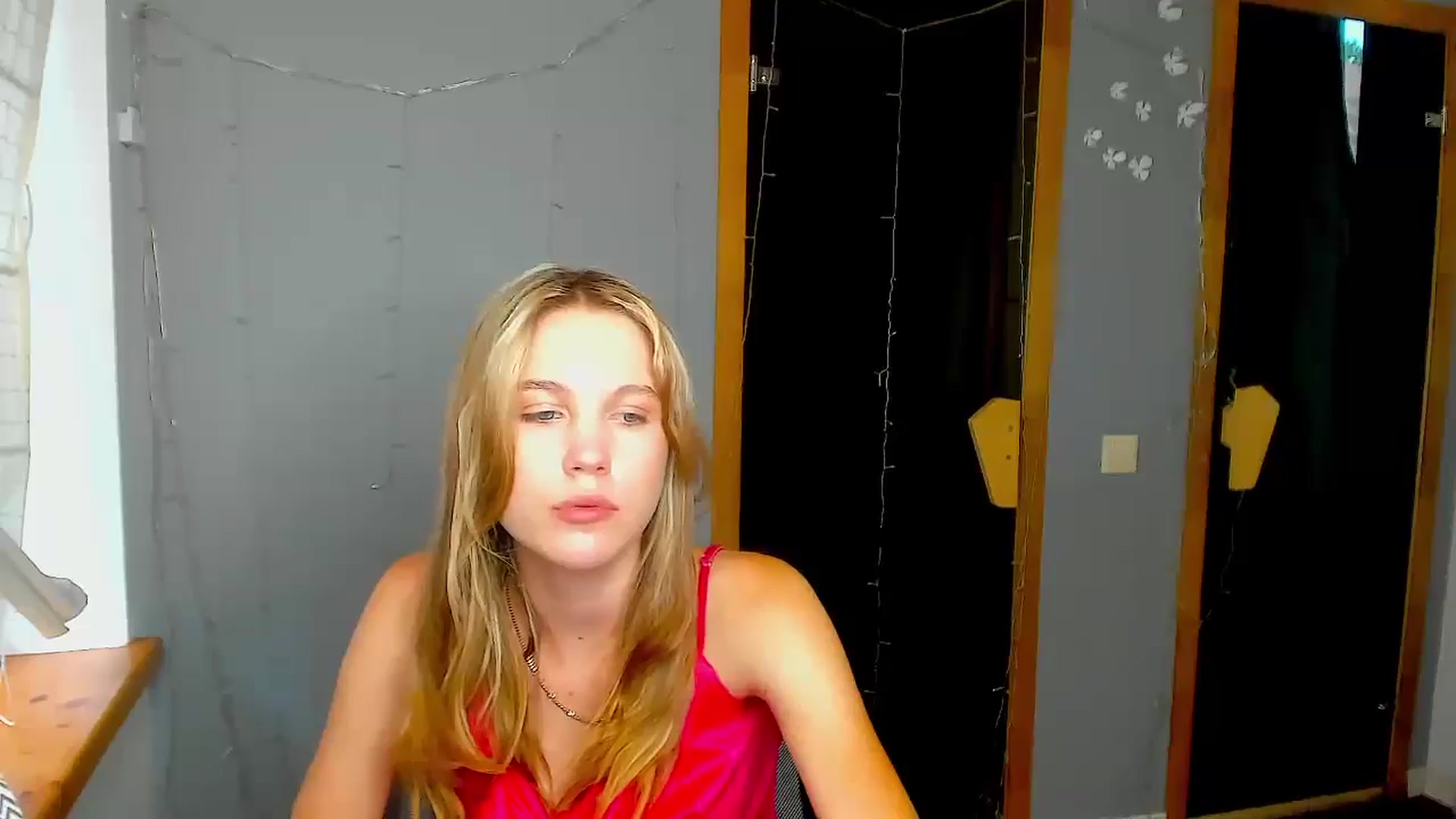 Gallery image thumbnail from Kate_Lewiss's myfreecams stream on, 08/22/2024, 08:33 image 11 of 20