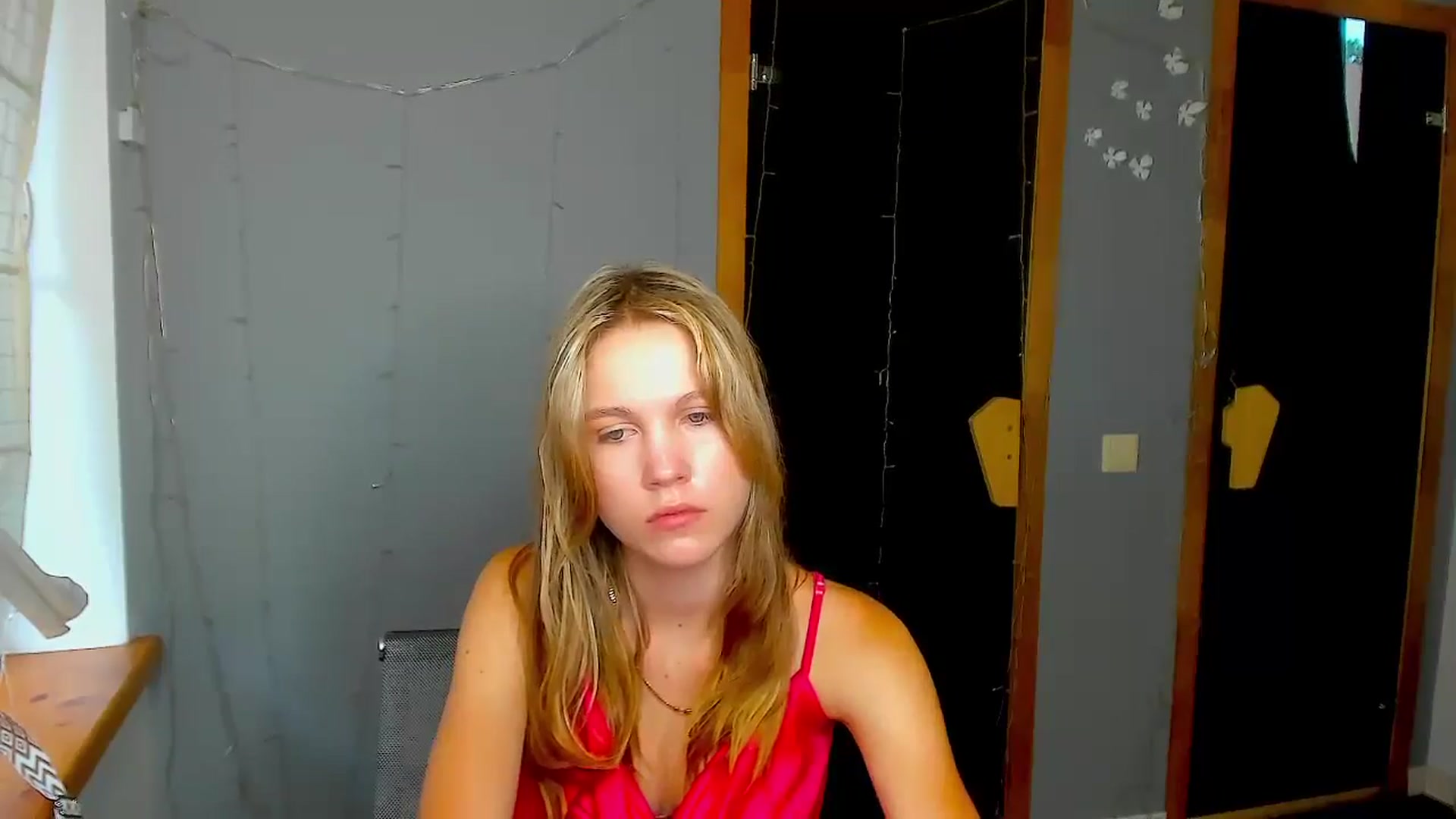 Gallery image thumbnail from Kate_Lewiss's myfreecams stream on, 08/22/2024, 08:33 image 18 of 20