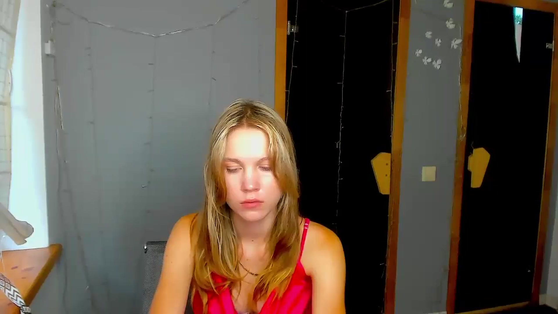 Gallery image thumbnail from Kate_Lewiss's myfreecams stream on, 08/22/2024, 11:06 image 2 of 20