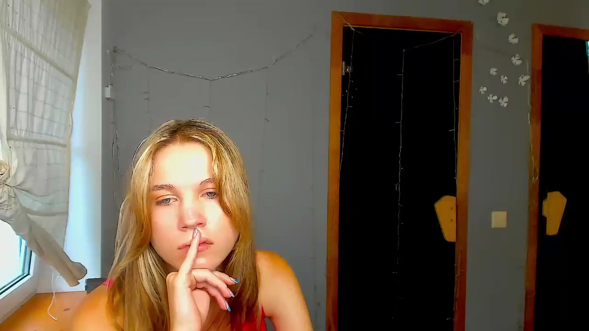 Gallery image thumbnail from Kate_Lewiss's myfreecams stream on, 08/22/2024, 11:06 image 14 of 20