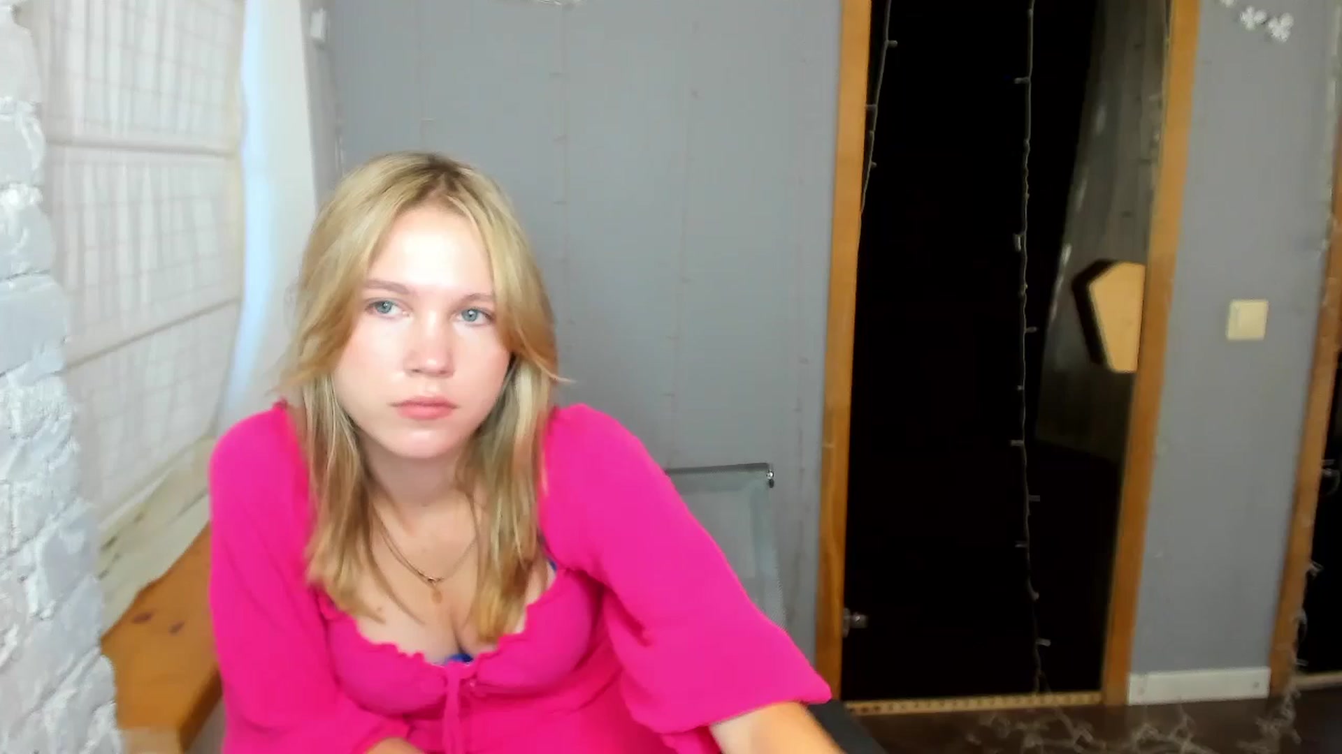 Gallery image thumbnail from Kate_Lewiss's myfreecams stream on, 08/25/2024, 07:10 image 1 of 20