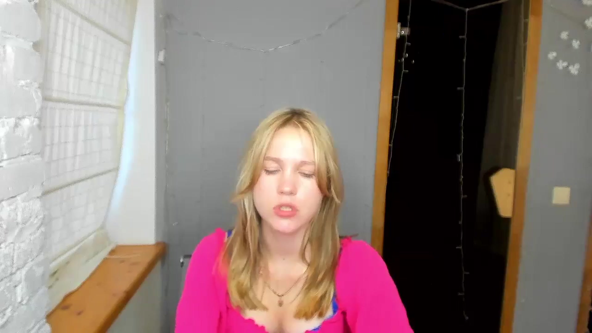 Gallery image thumbnail from Kate_Lewiss's myfreecams stream on, 08/25/2024, 10:48 image 2 of 20