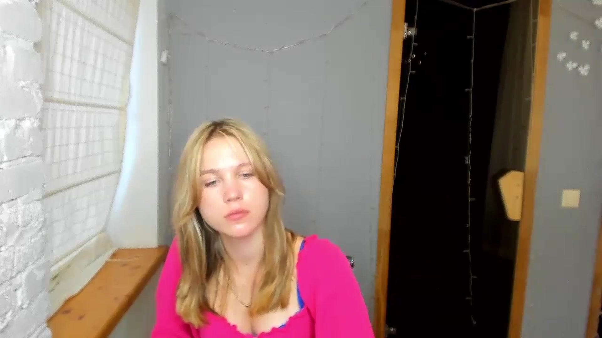 Gallery image thumbnail from Kate_Lewiss's myfreecams stream on, 08/25/2024, 10:48 image 8 of 20