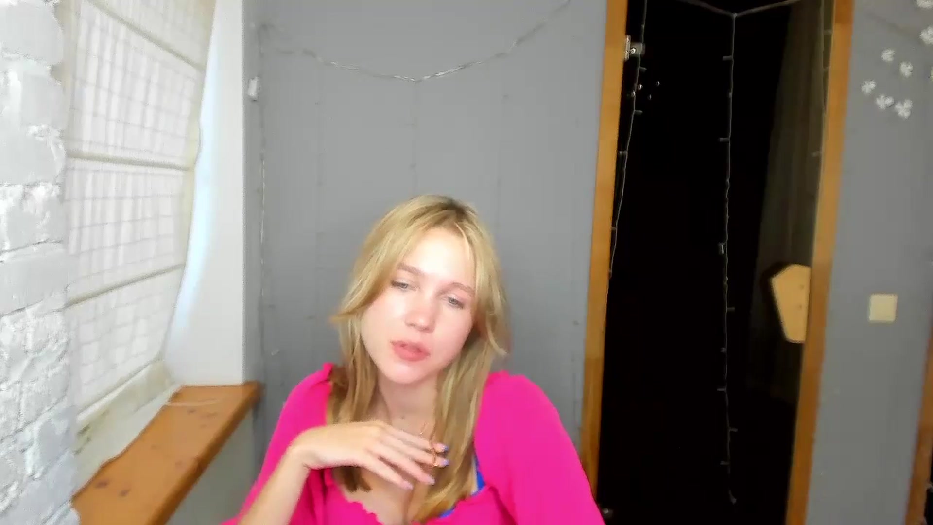 Gallery image thumbnail from Kate_Lewiss's myfreecams stream on, 08/25/2024, 10:48 image 14 of 20