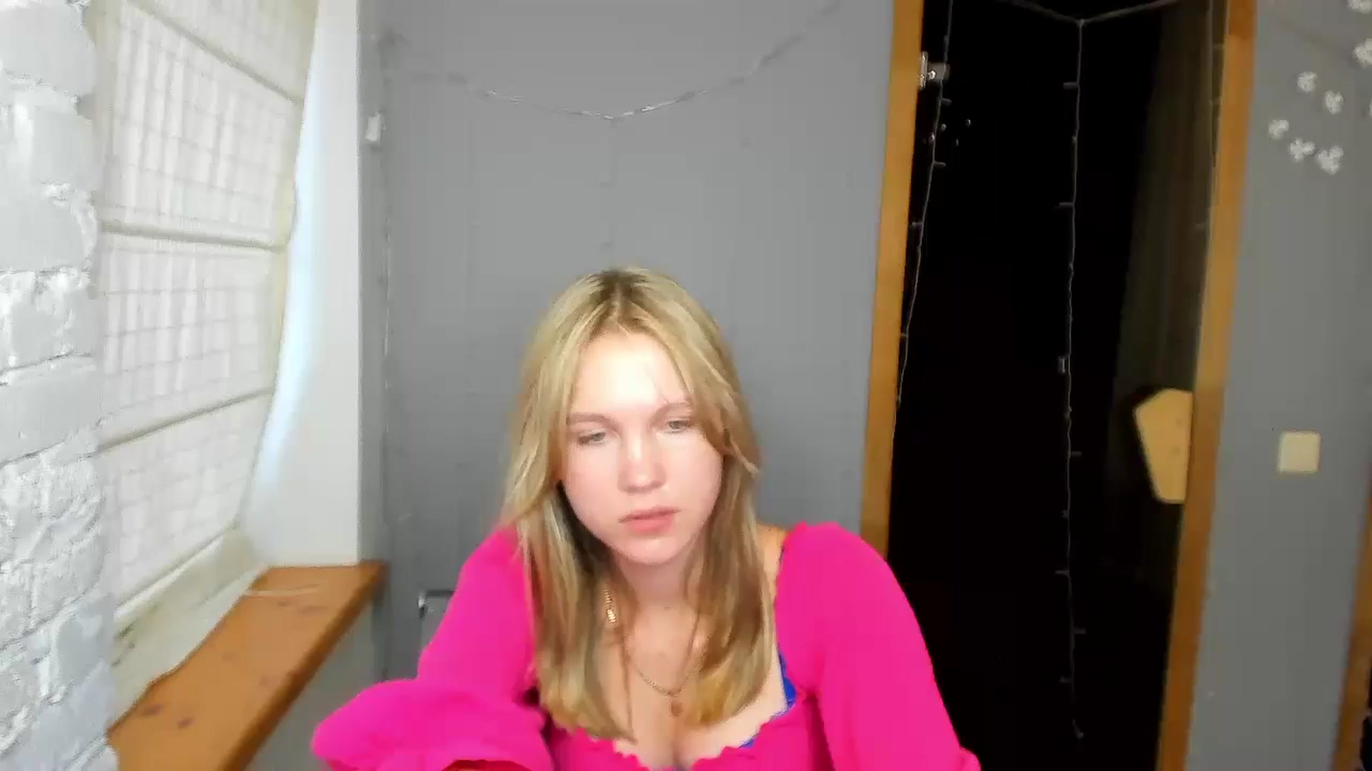 Gallery image thumbnail from Kate_Lewiss's myfreecams stream on, 08/25/2024, 10:48 image 20 of 20