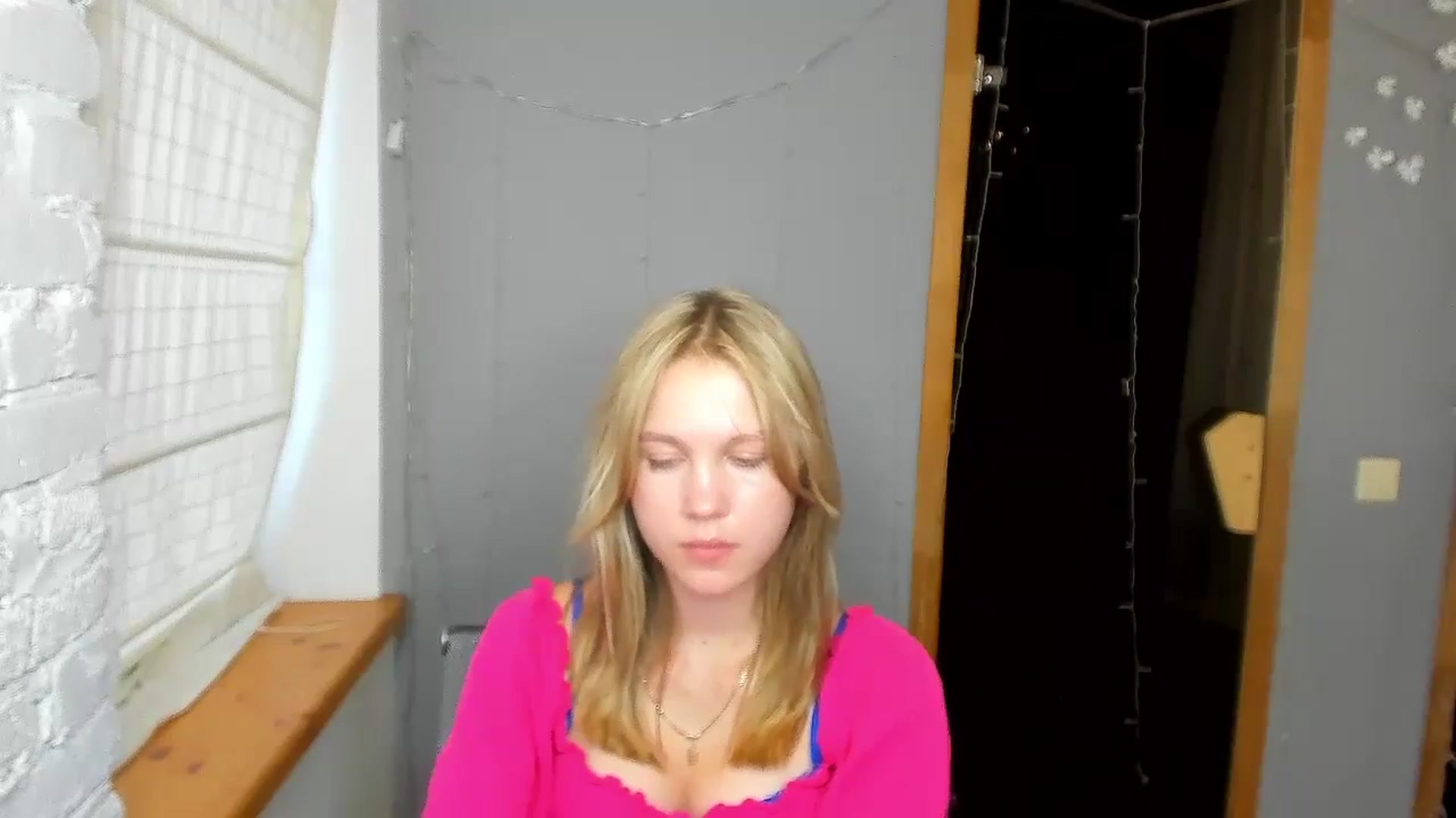 Gallery image thumbnail from Kate_Lewiss's myfreecams stream on, 08/25/2024, 10:48 image 17 of 20