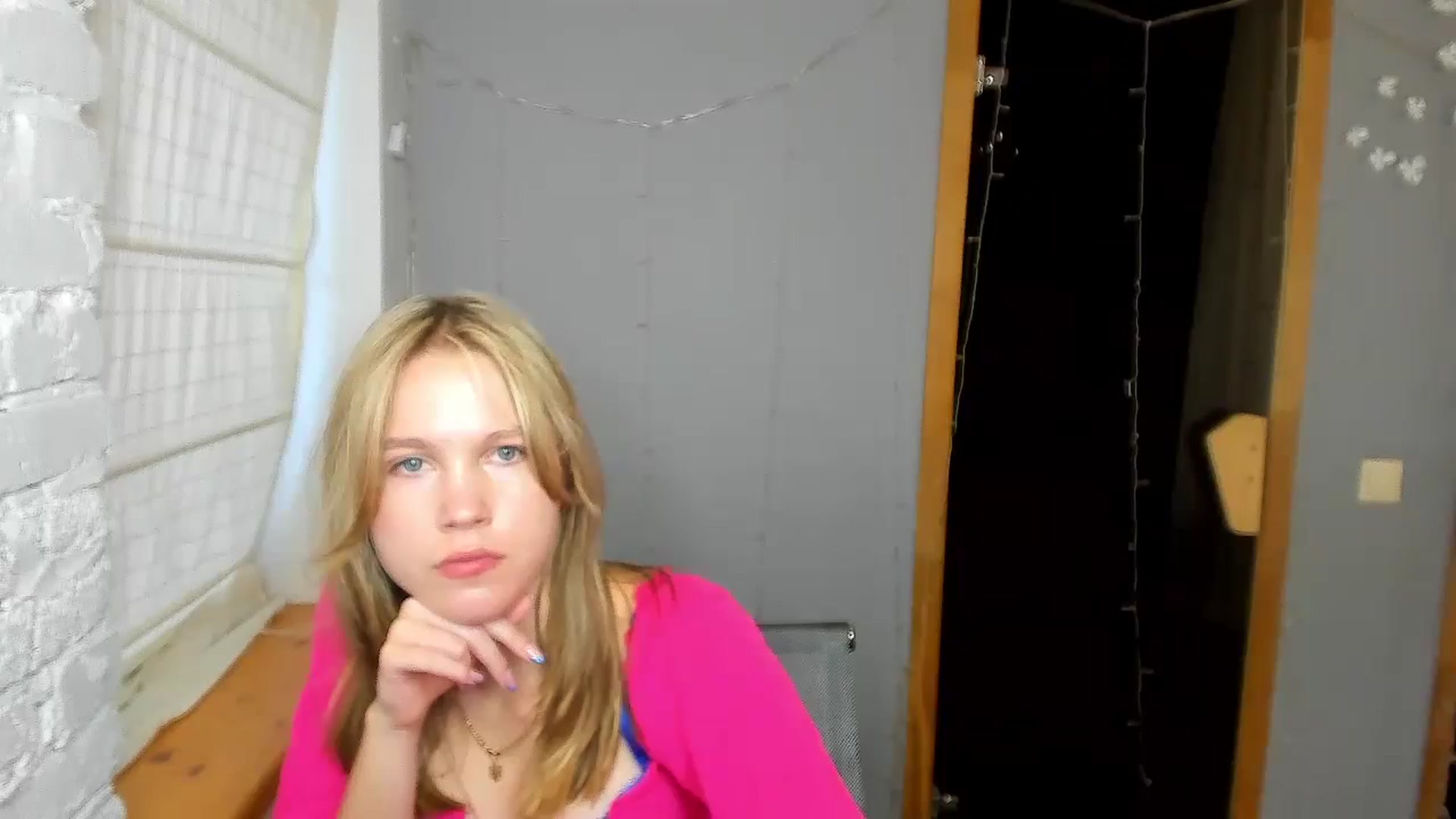 Gallery image thumbnail from Kate_Lewiss's myfreecams stream on, 08/25/2024, 10:48 image 1 of 20