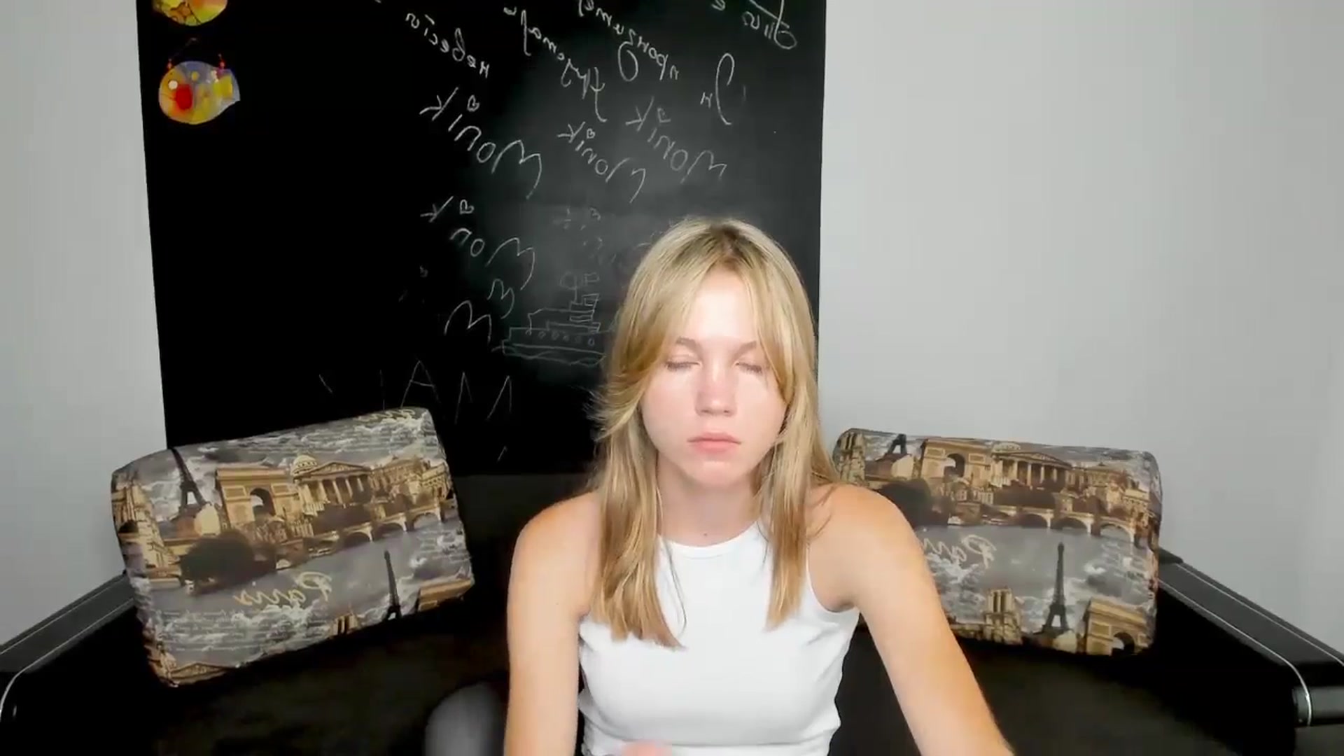 Gallery image thumbnail from Kate_Lewiss's myfreecams stream on, 08/26/2024, 10:27 image 10 of 20