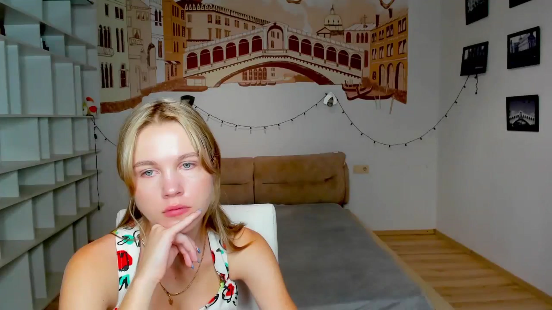 Gallery image thumbnail from Kate_Lewiss's myfreecams stream on, 08/28/2024, 06:39 image 3 of 20