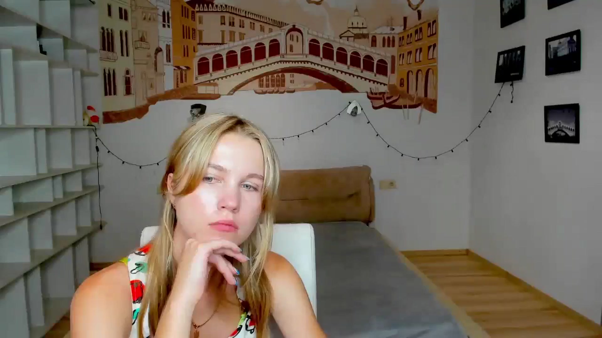 Gallery image thumbnail from Kate_Lewiss's myfreecams stream on, 08/28/2024, 07:47 image 17 of 20