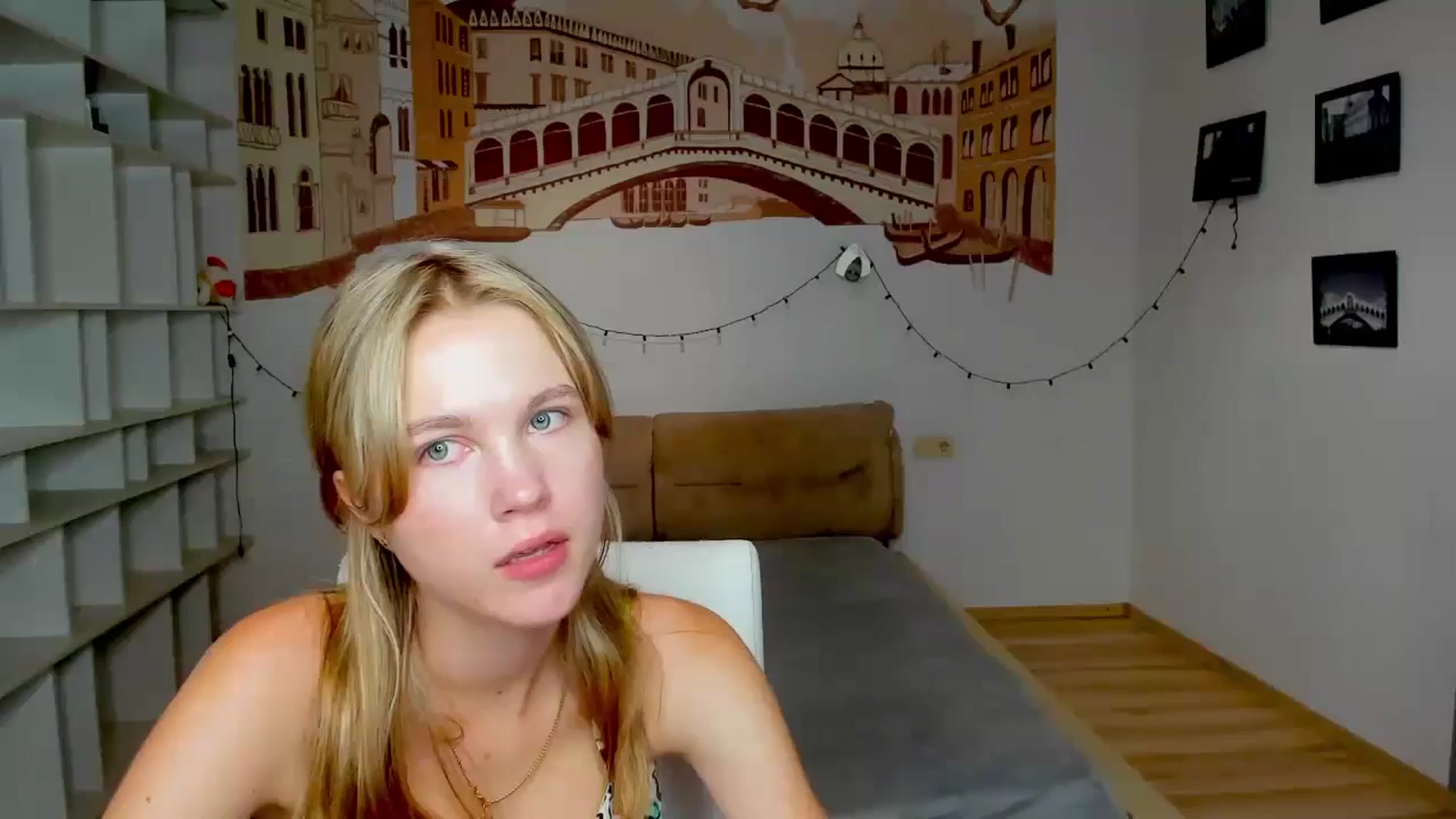 Gallery image thumbnail from Kate_Lewiss's myfreecams stream on, 08/28/2024, 07:47 image 1 of 20