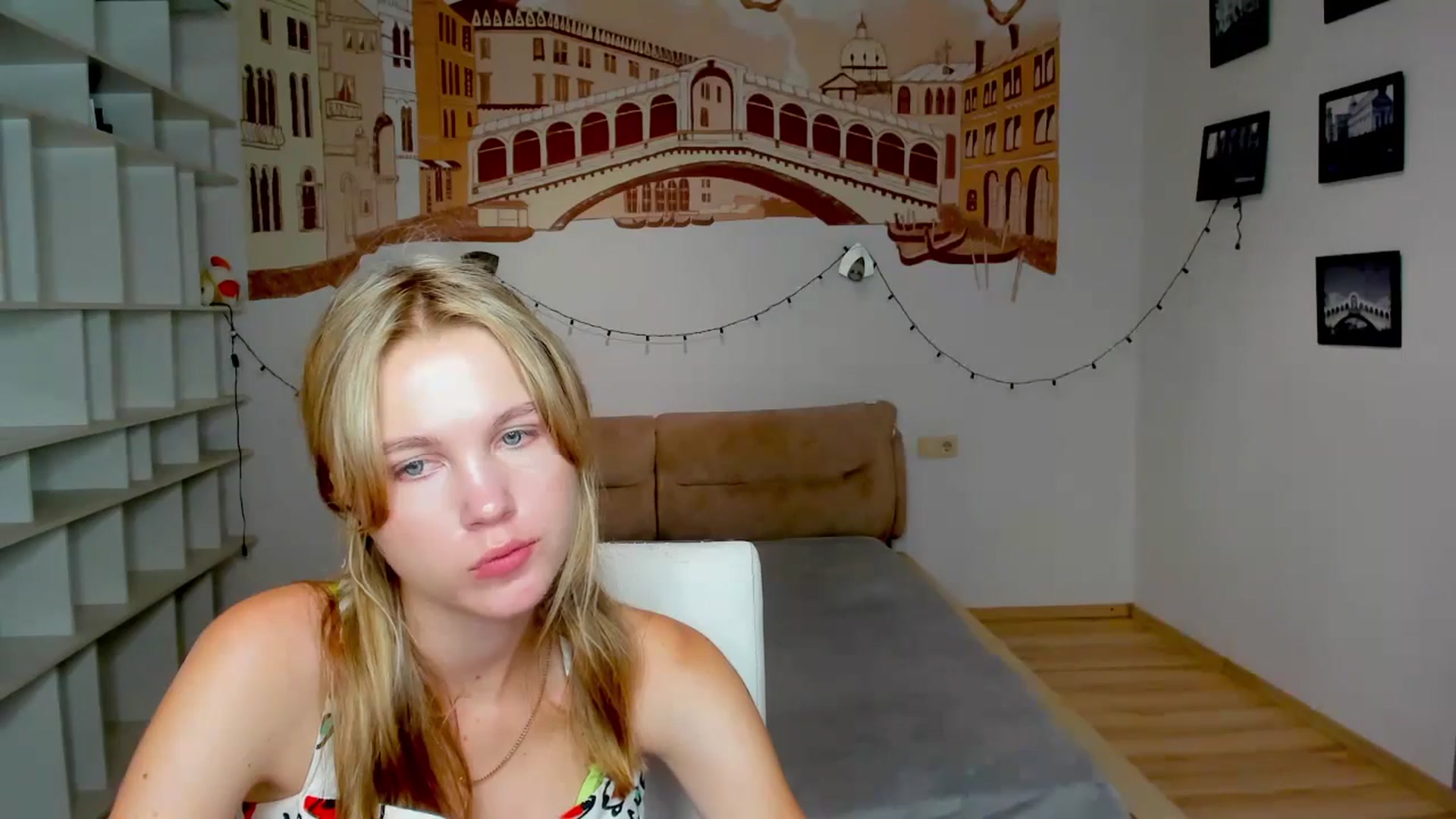 Gallery image thumbnail from Kate_Lewiss's myfreecams stream on, 08/28/2024, 07:47 image 15 of 20
