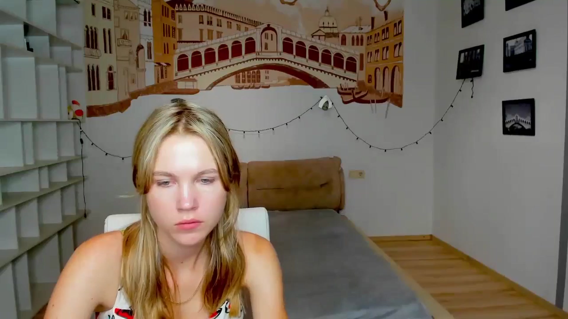 Gallery image thumbnail from Kate_Lewiss's myfreecams stream on, 08/28/2024, 08:37 image 15 of 20