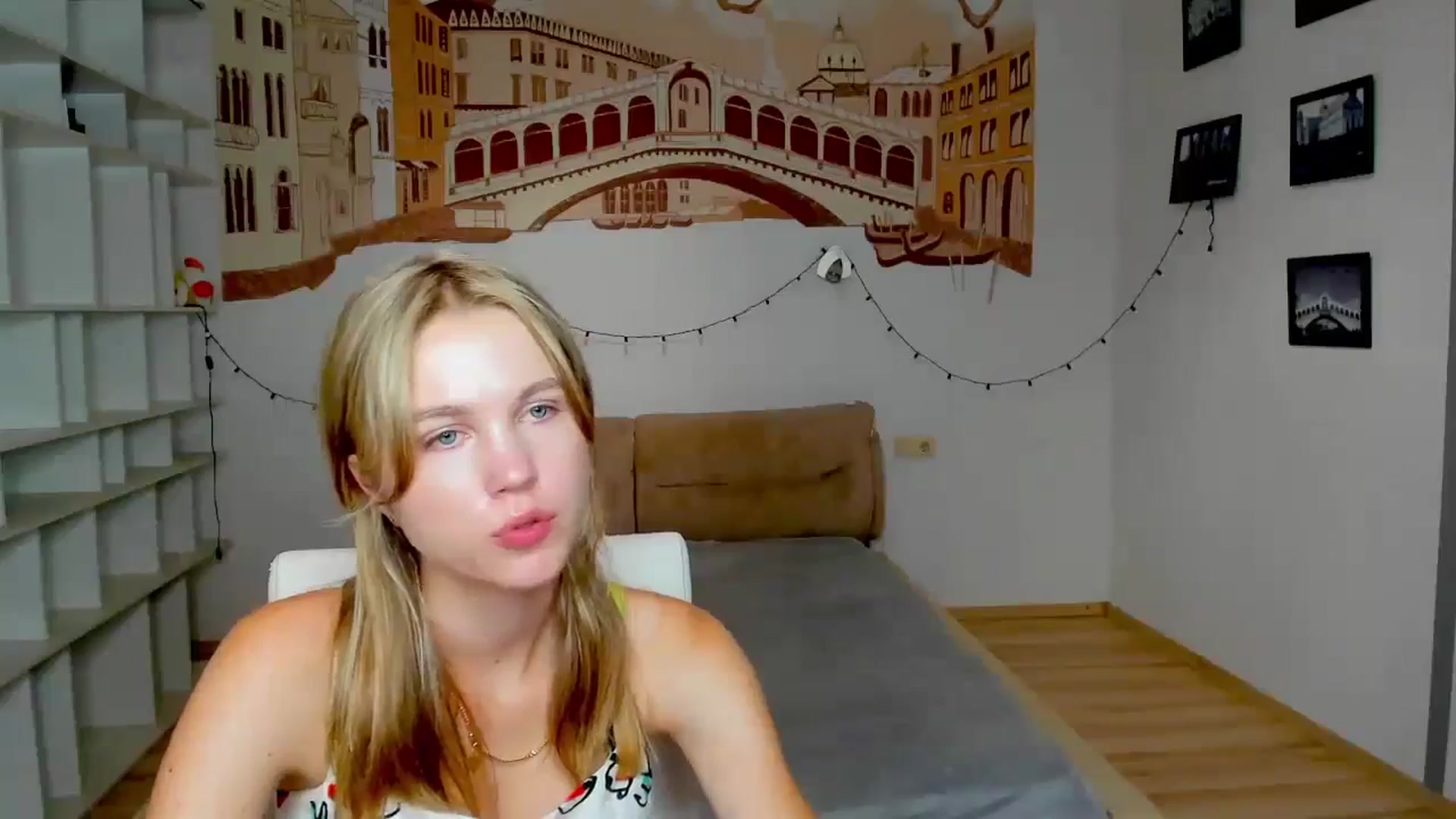 Gallery image thumbnail from Kate_Lewiss's myfreecams stream on, 08/28/2024, 08:37 image 17 of 20