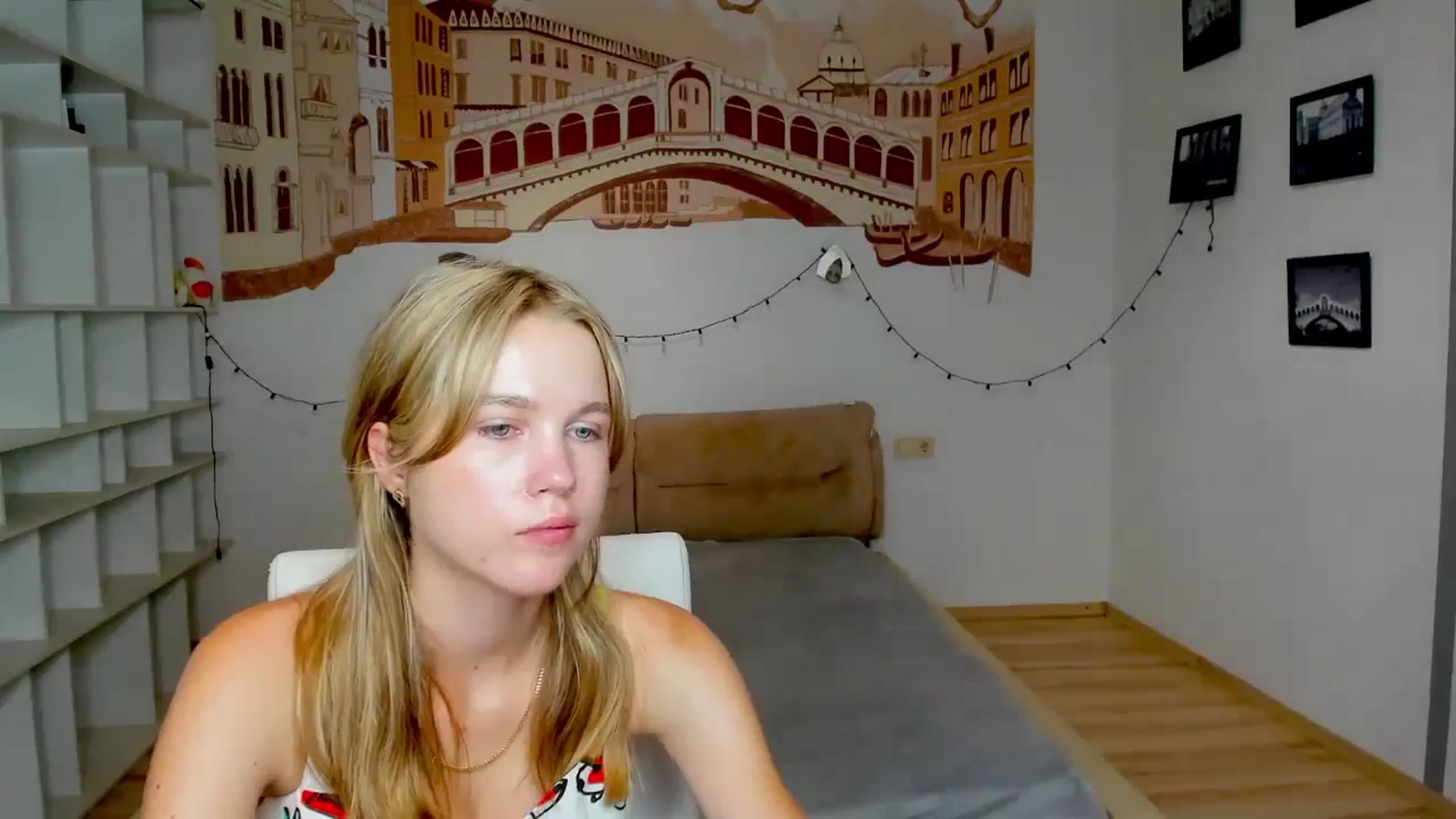 Gallery image thumbnail from Kate_Lewiss's myfreecams stream on, 08/28/2024, 08:37 image 14 of 20