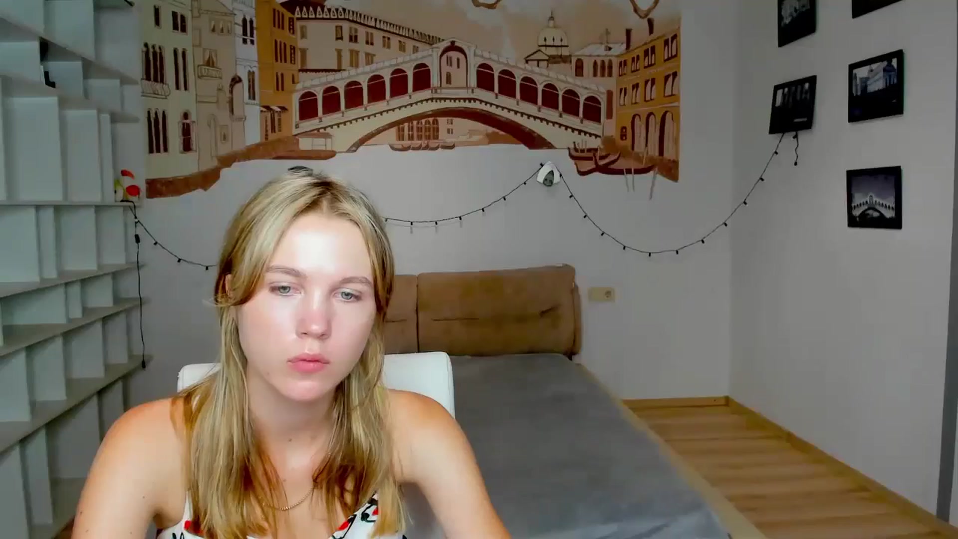 Gallery image thumbnail from Kate_Lewiss's myfreecams stream on, 08/28/2024, 08:37 image 3 of 20