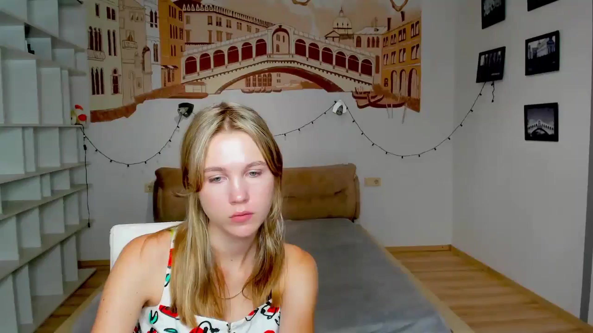 Gallery image thumbnail from Kate_Lewiss's myfreecams stream on, 08/28/2024, 08:37 image 11 of 20