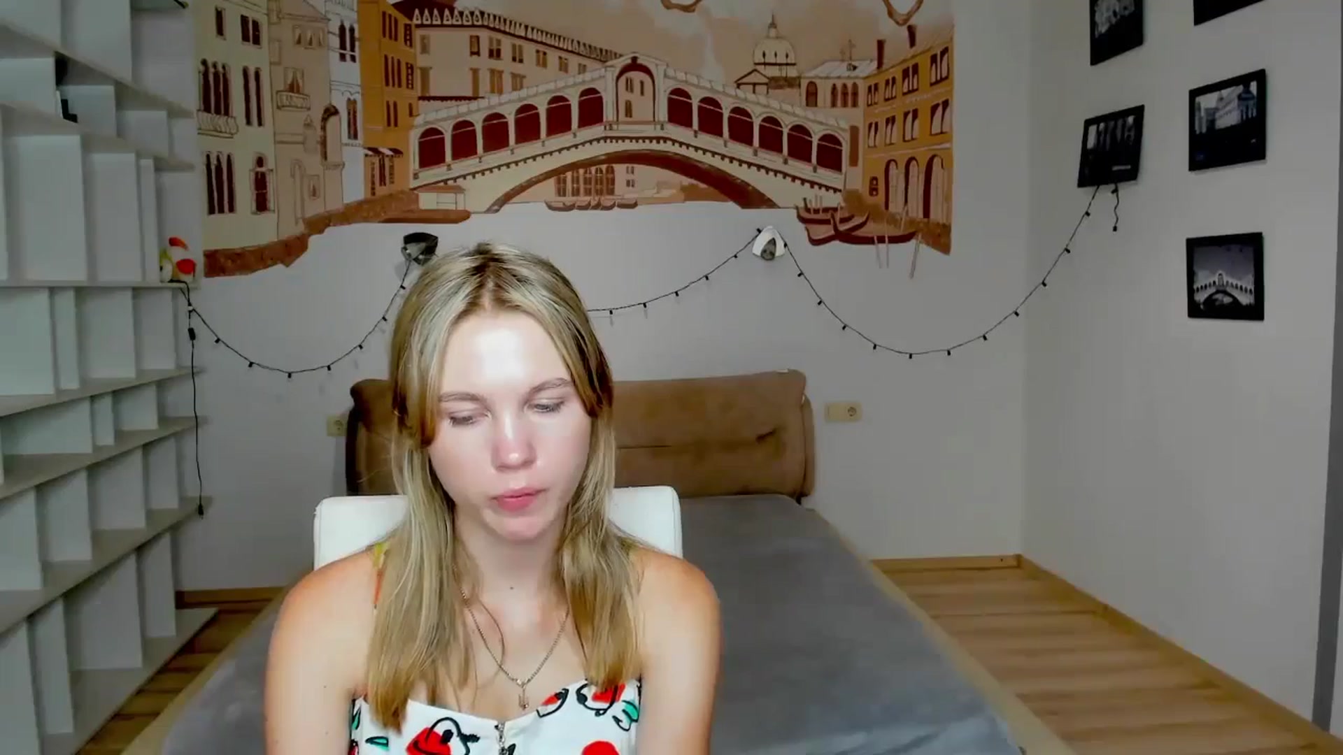 Gallery image thumbnail from Kate_Lewiss's myfreecams stream on, 08/28/2024, 11:06 image 8 of 20