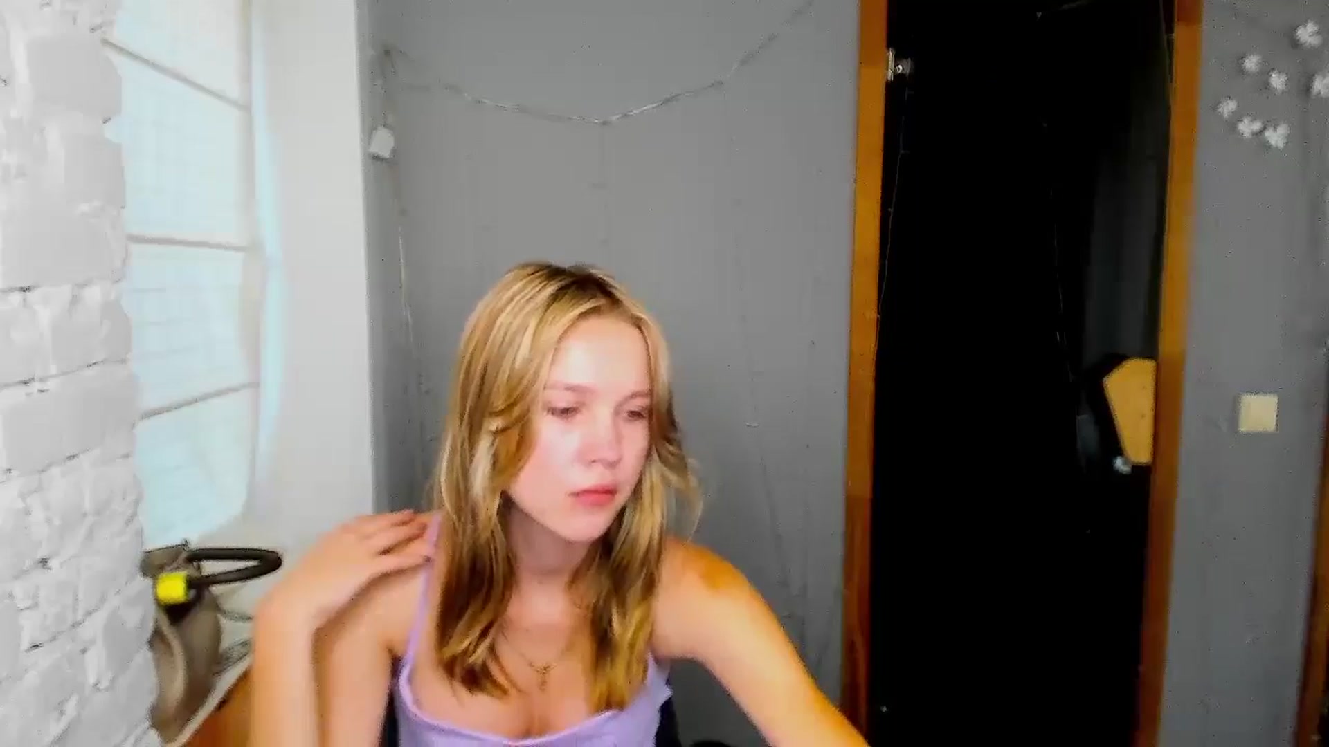 Gallery image thumbnail from Kate_Lewiss's myfreecams stream on, 08/29/2024, 07:51 image 16 of 20