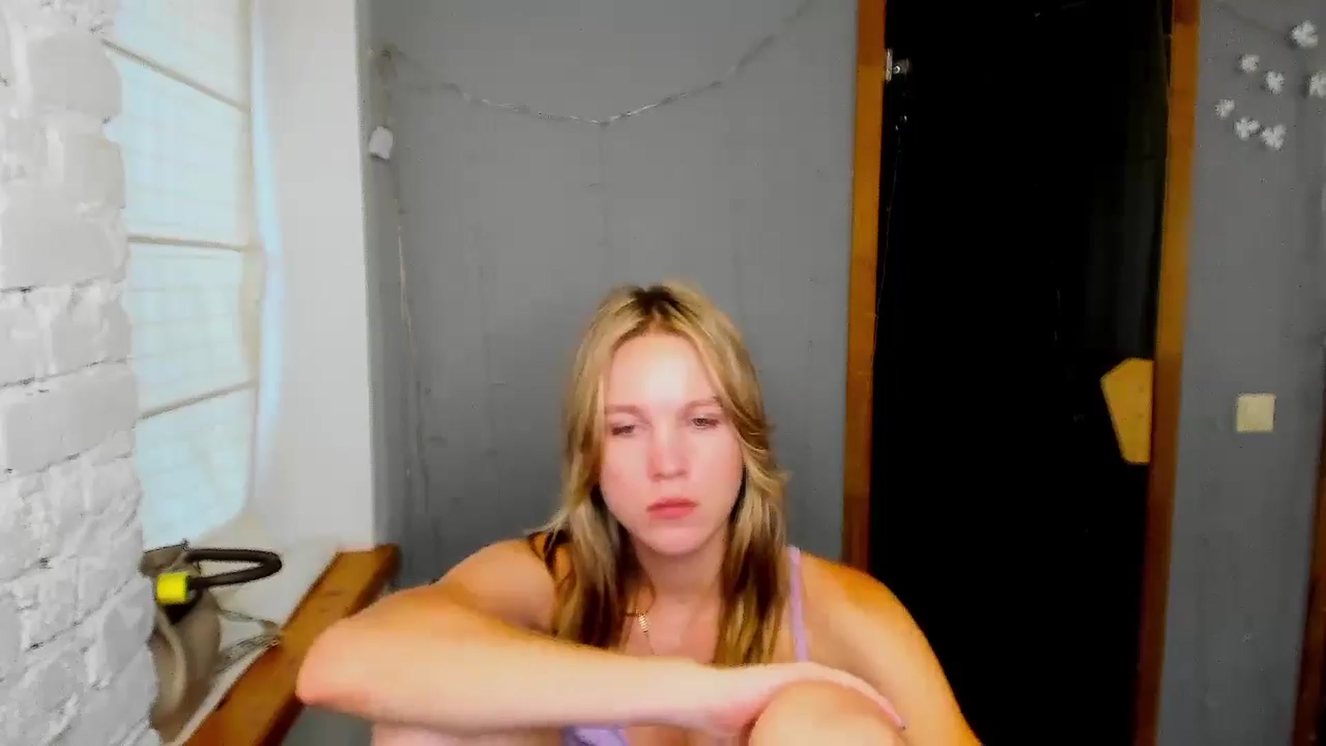 Gallery image thumbnail from Kate_Lewiss's myfreecams stream on, 08/29/2024, 11:04 image 9 of 20