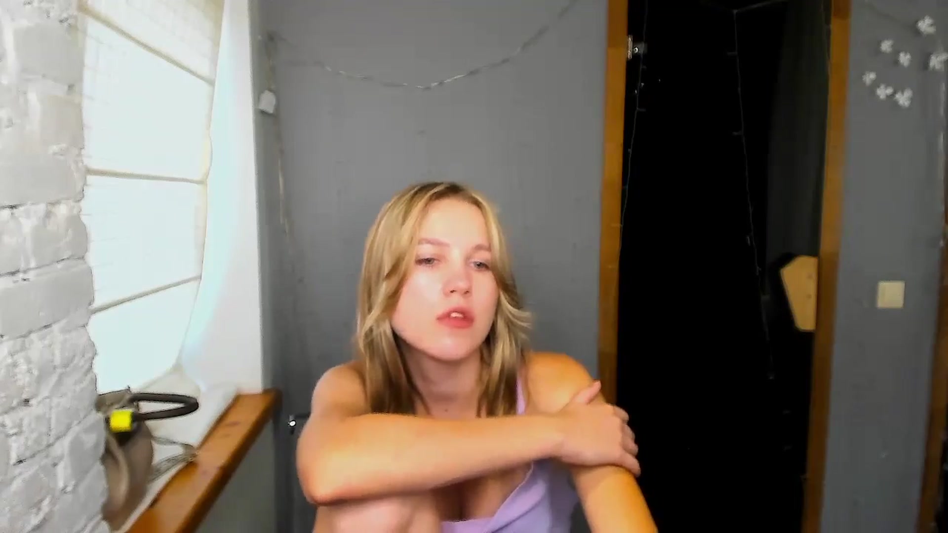 Gallery image thumbnail from Kate_Lewiss's myfreecams stream on, 08/29/2024, 11:04 image 18 of 20