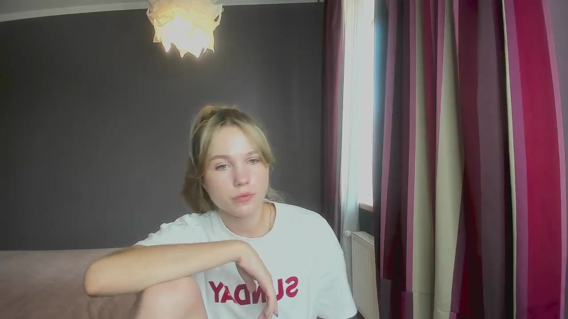 Gallery image thumbnail from Kate_Lewiss's myfreecams stream on, 09/01/2024, 10:06 image 17 of 20
