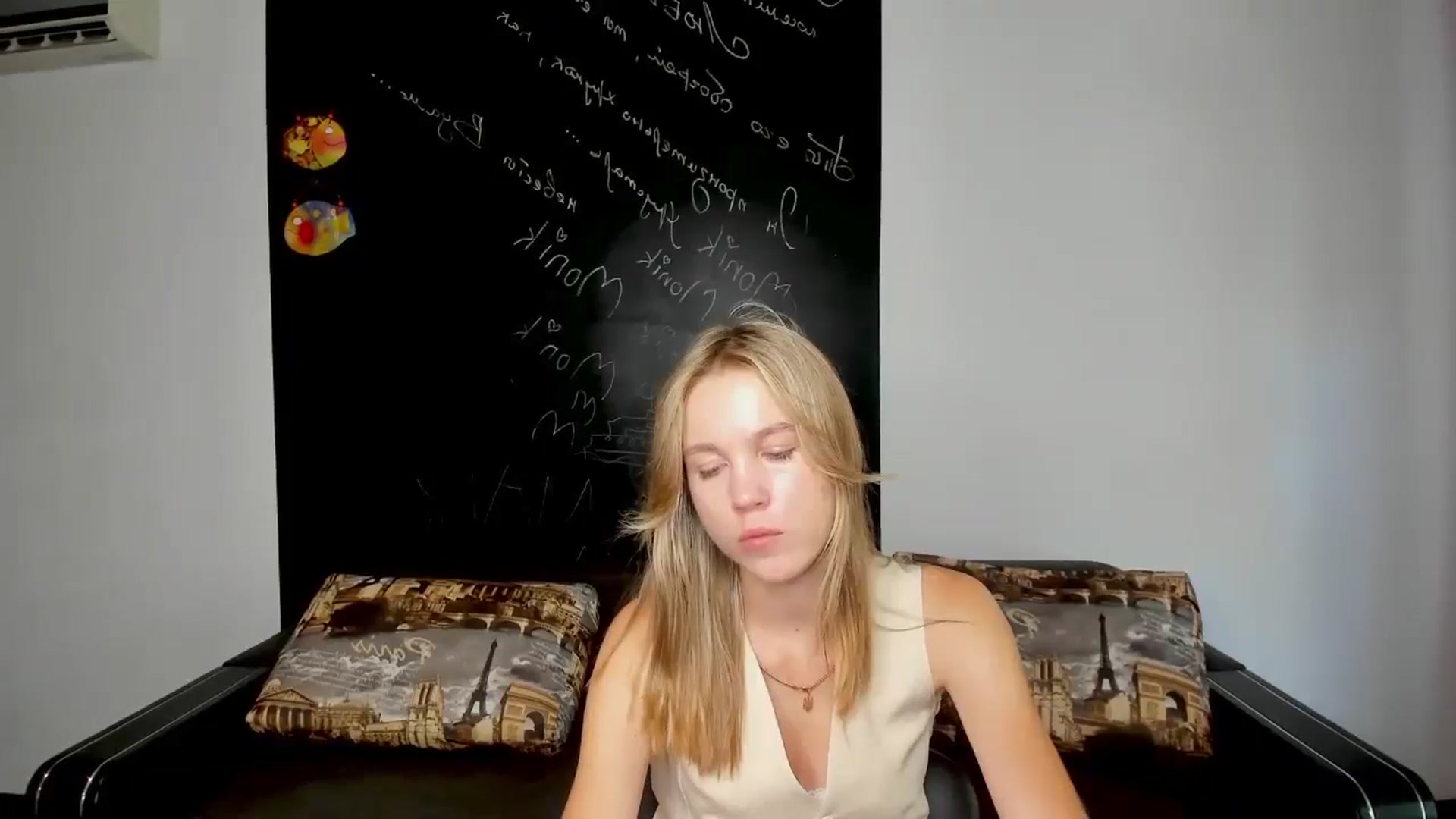 Gallery image thumbnail from Kate_Lewiss's myfreecams stream on, 09/02/2024, 10:41 image 14 of 20