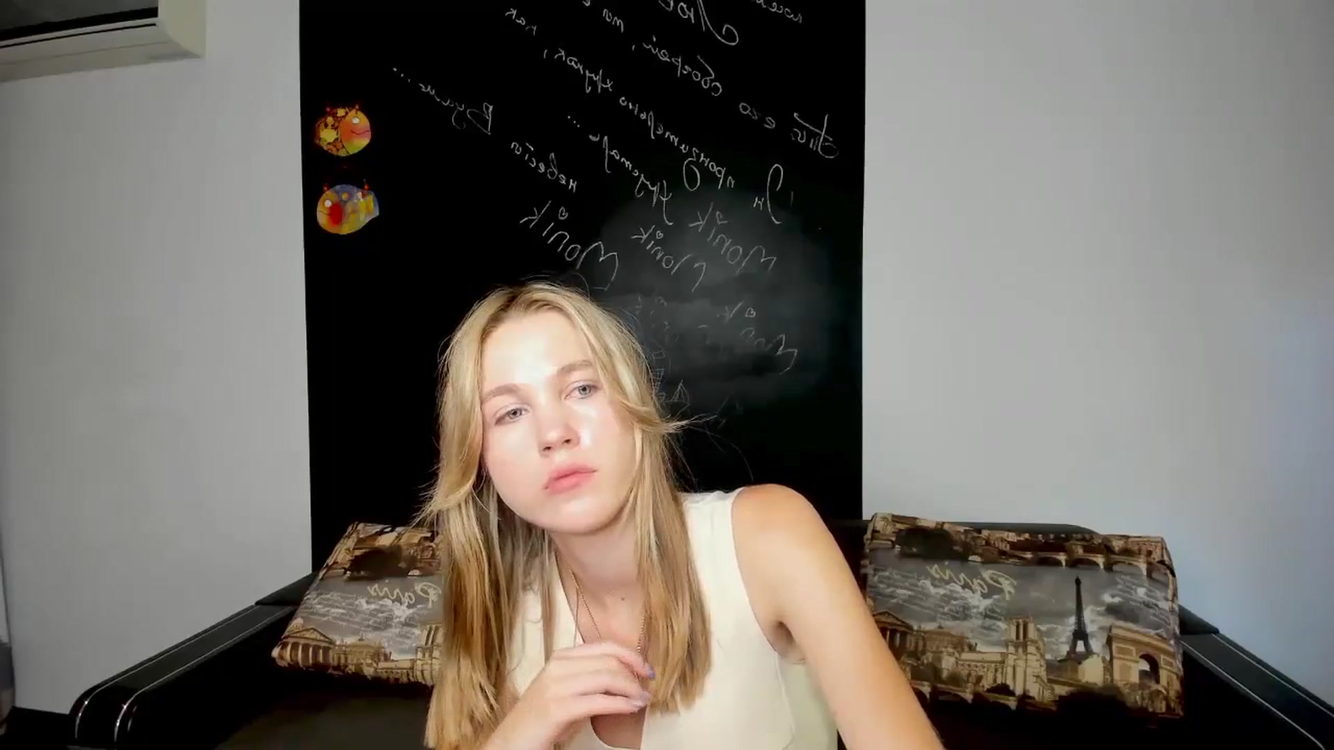 Gallery image thumbnail from Kate_Lewiss's myfreecams stream on, 09/02/2024, 11:04 image 4 of 20