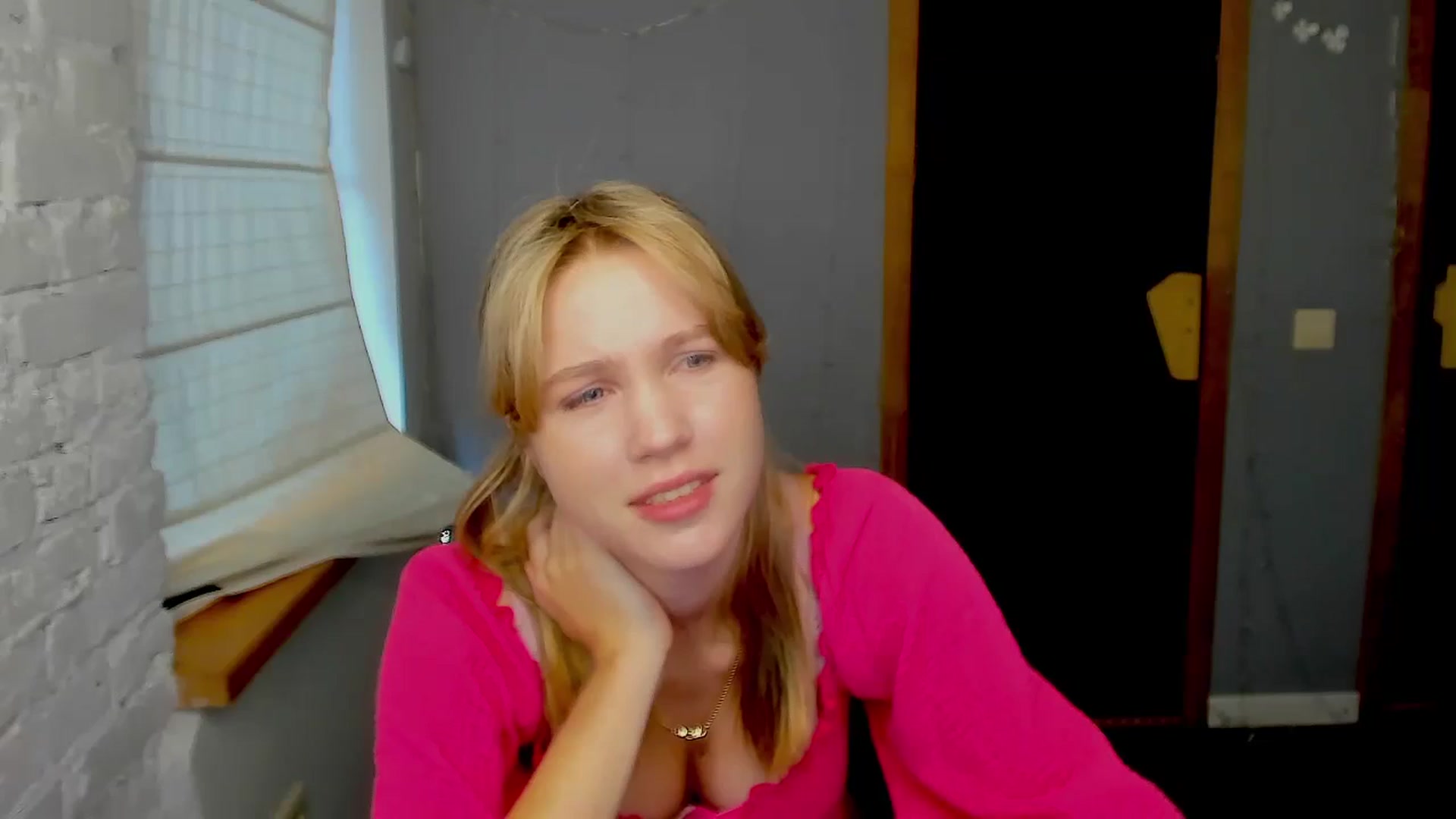 Gallery image thumbnail from Kate_Lewiss's myfreecams stream on, 09/03/2024, 08:13 image 14 of 20
