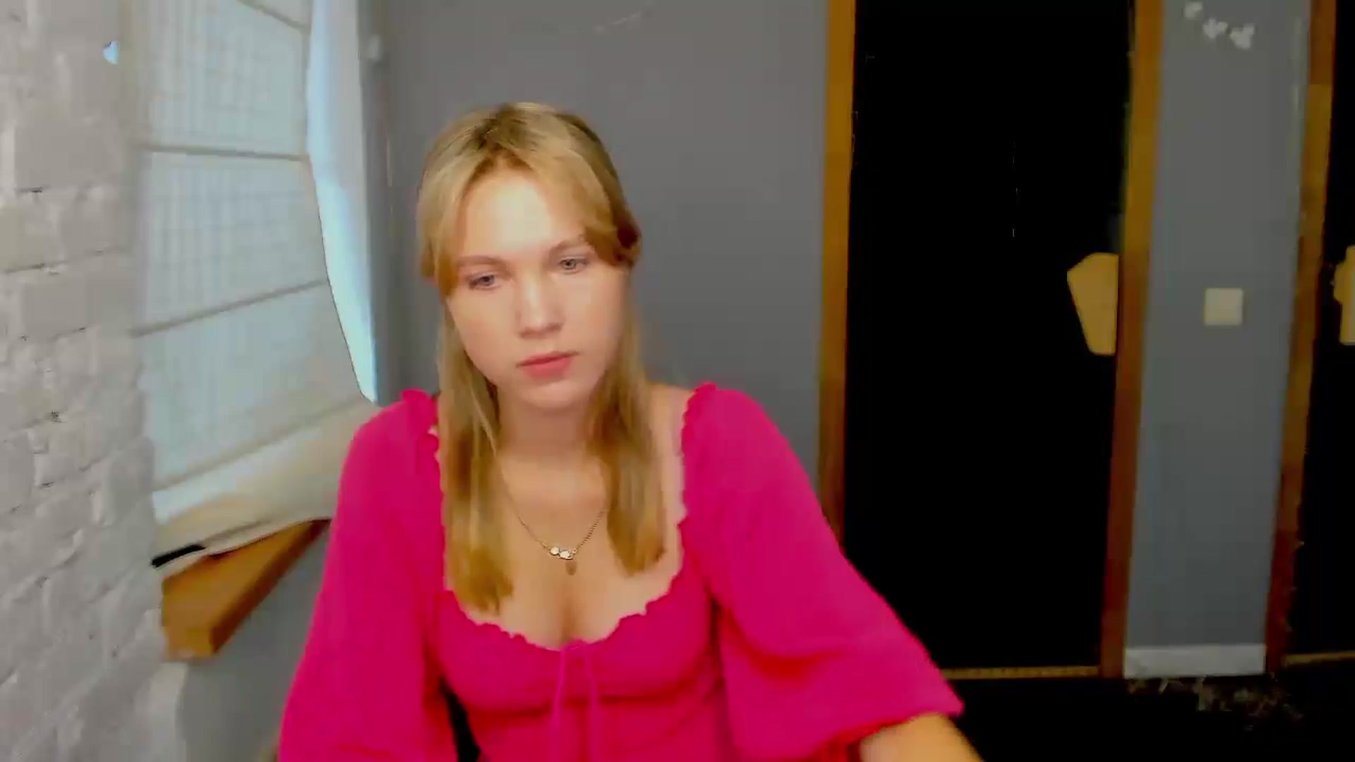 Gallery image thumbnail from Kate_Lewiss's myfreecams stream on, 09/03/2024, 08:13 image 6 of 20