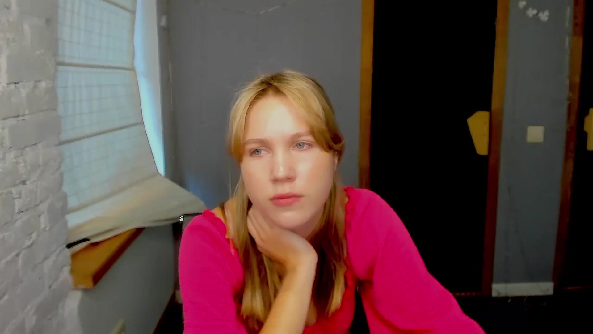 Gallery image thumbnail from Kate_Lewiss's myfreecams stream on, 09/03/2024, 08:13 image 12 of 20