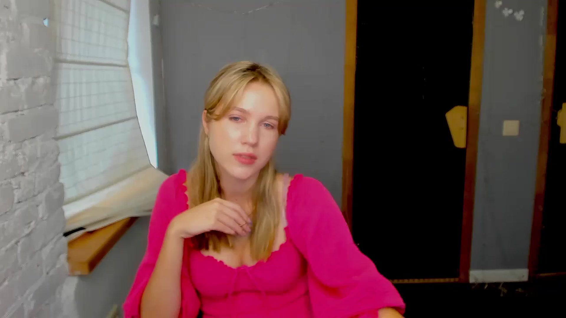 Gallery image thumbnail from Kate_Lewiss's myfreecams stream on, 09/03/2024, 08:45 image 1 of 20