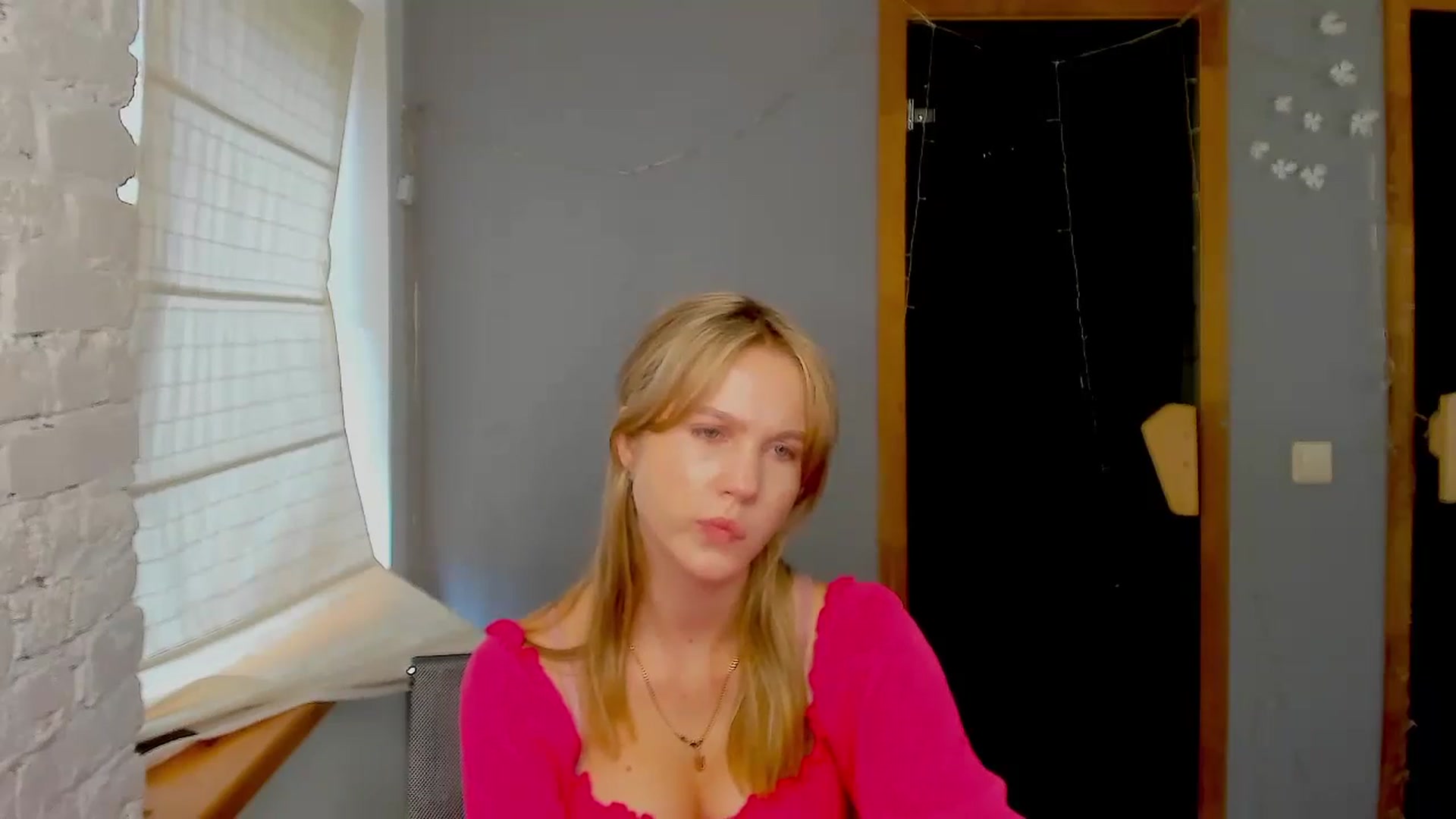 Gallery image thumbnail from Kate_Lewiss's myfreecams stream on, 09/03/2024, 09:25 image 17 of 20