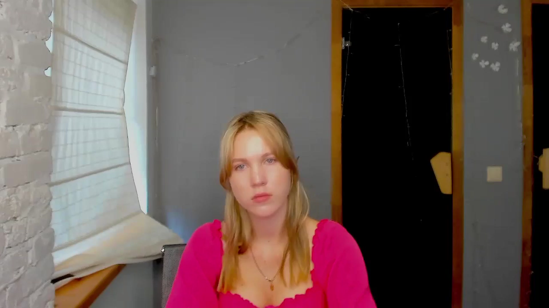 Gallery image thumbnail from Kate_Lewiss's myfreecams stream on, 09/03/2024, 11:06 image 8 of 20