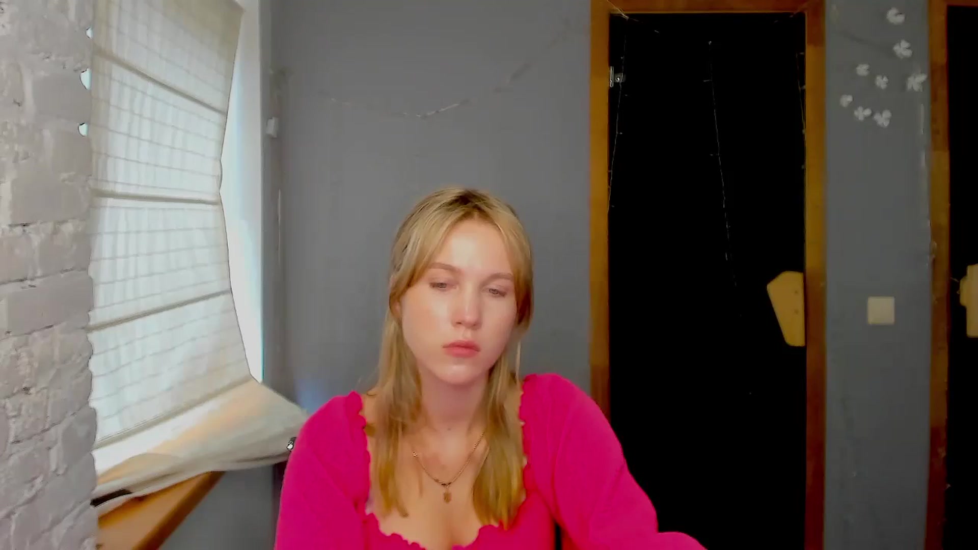 Gallery image thumbnail from Kate_Lewiss's myfreecams stream on, 09/03/2024, 11:06 image 1 of 20