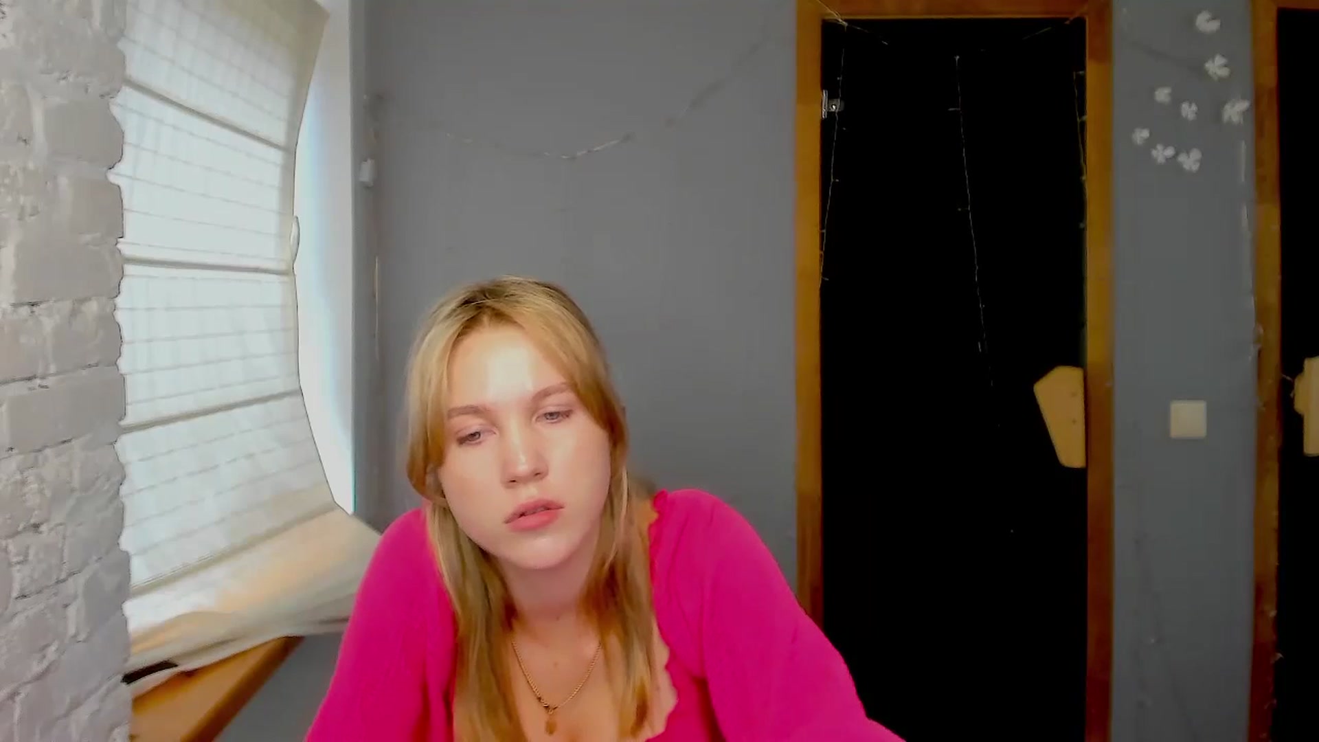 Gallery image thumbnail from Kate_Lewiss's myfreecams stream on, 09/03/2024, 11:06 image 19 of 20