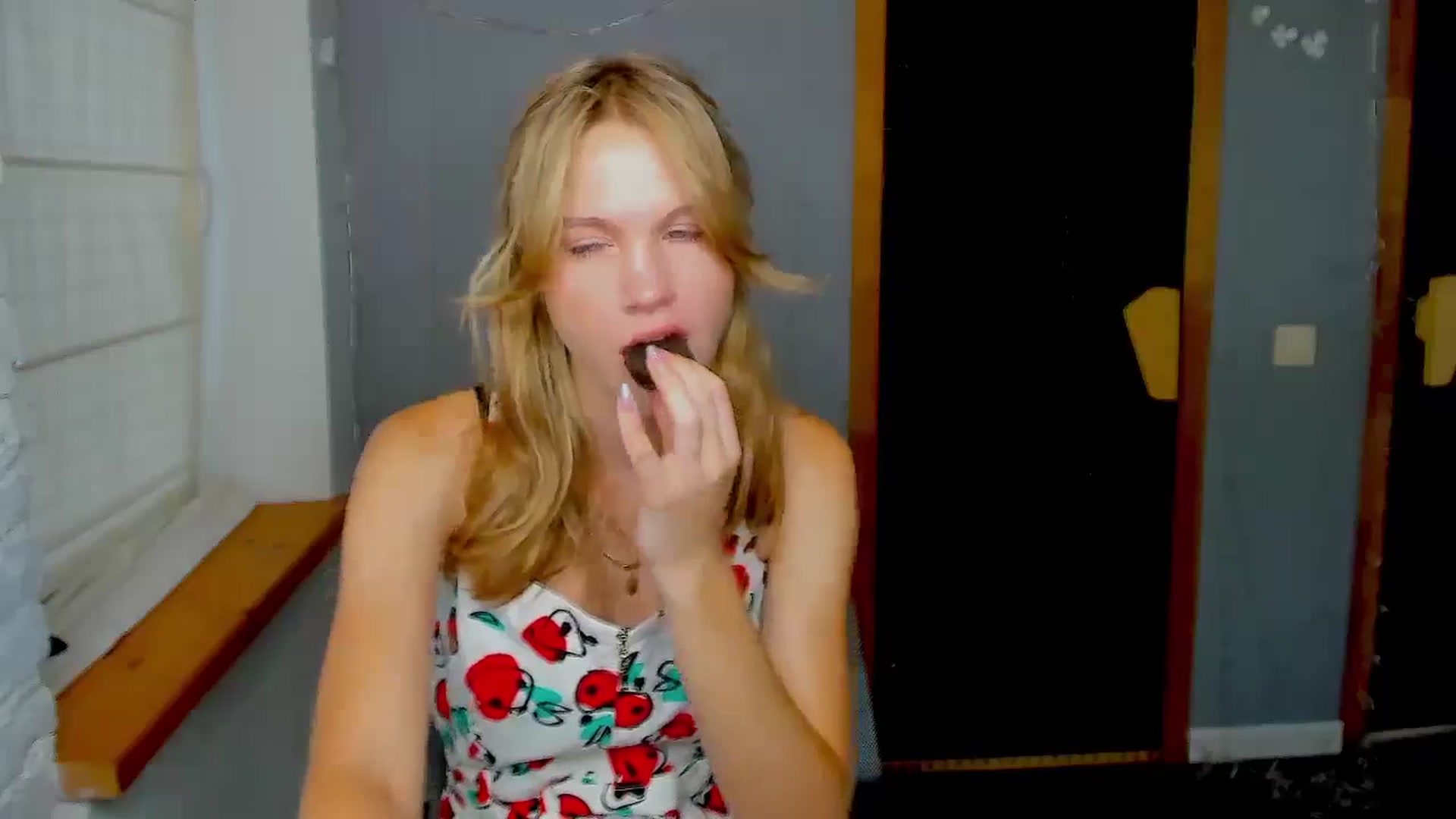 Gallery image thumbnail from Kate_Lewiss's myfreecams stream on, 09/05/2024, 05:53 image 13 of 20