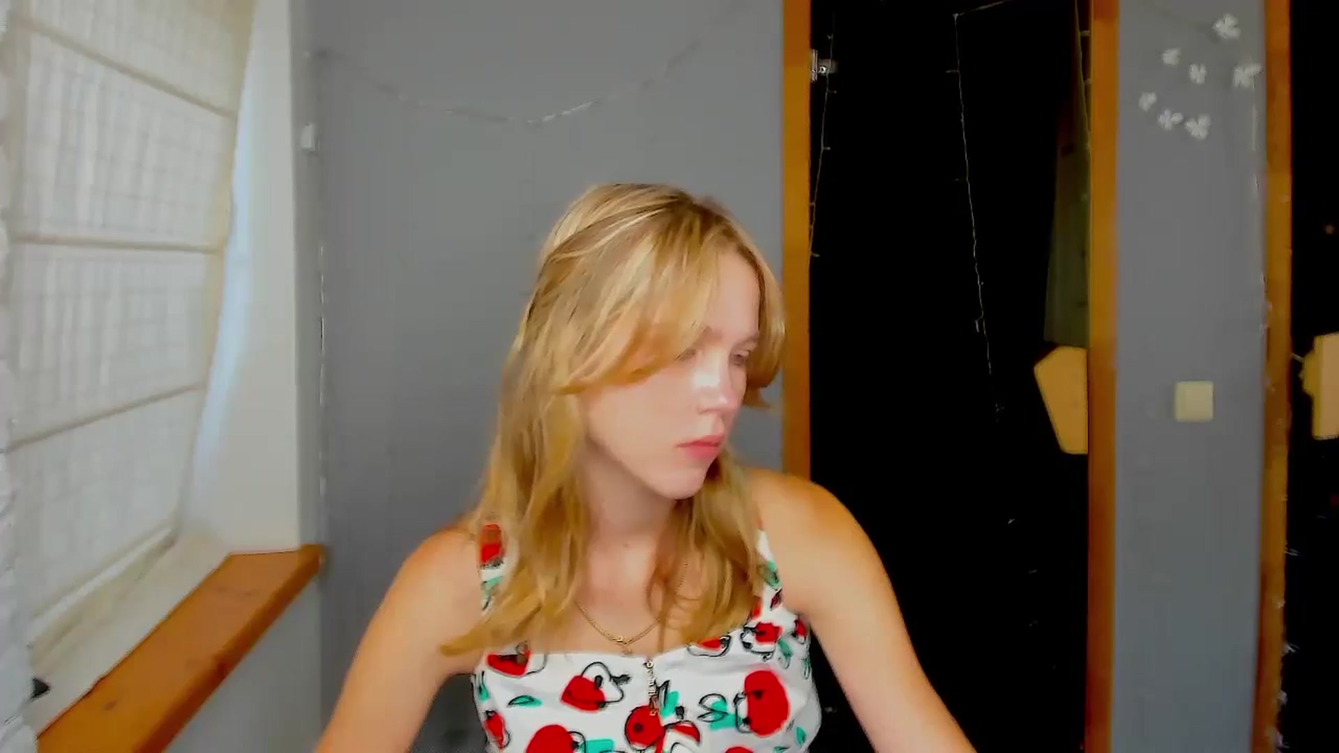 Gallery image thumbnail from Kate_Lewiss's myfreecams stream on, 09/05/2024, 08:52 image 8 of 20