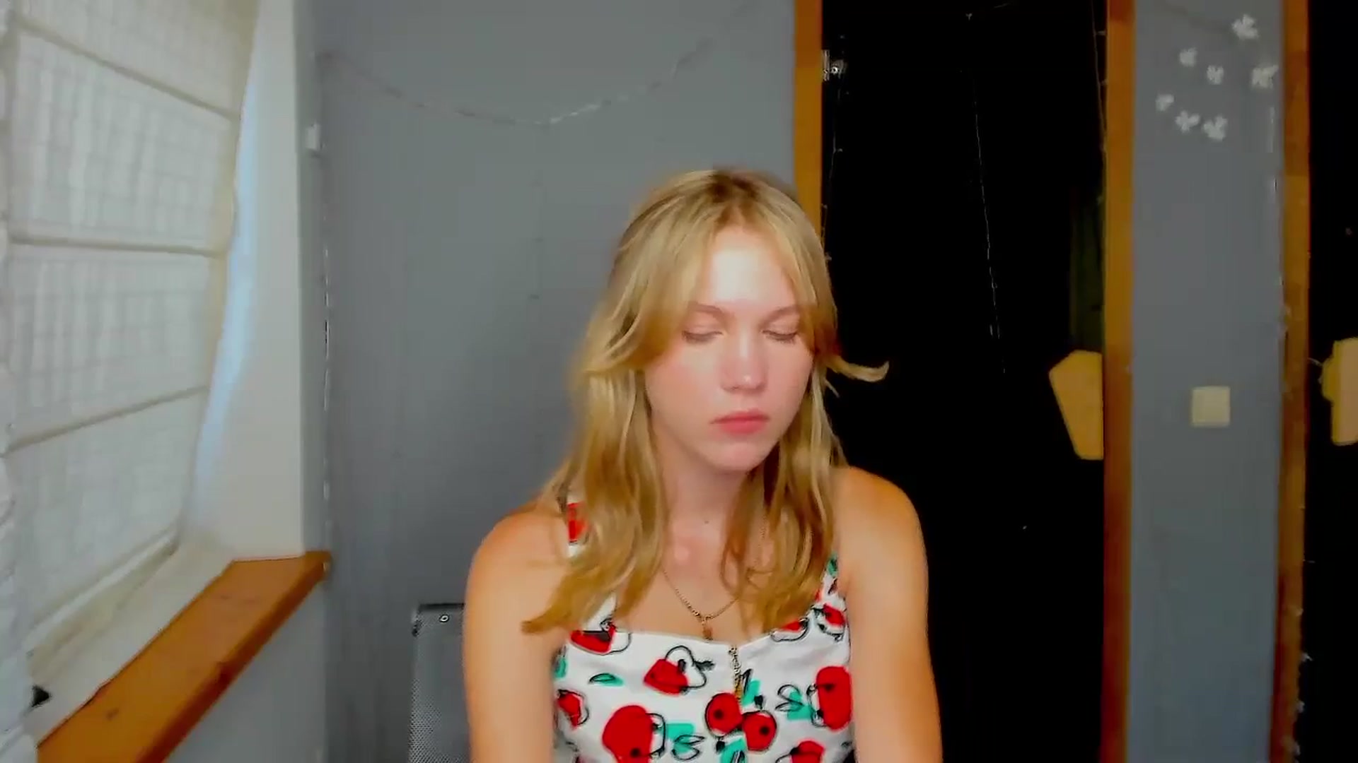 Gallery image thumbnail from Kate_Lewiss's myfreecams stream on, 09/05/2024, 08:52 image 7 of 20