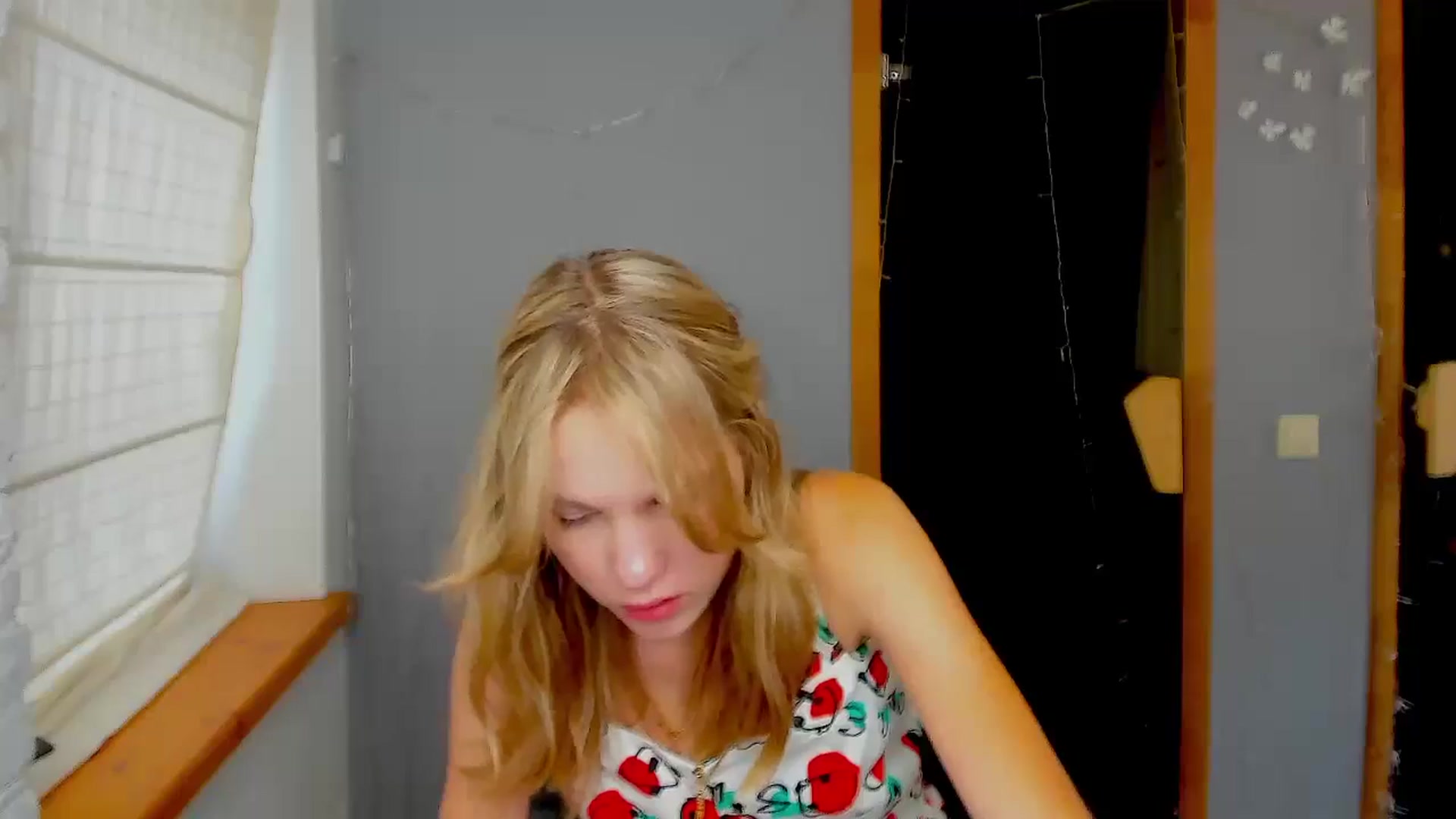 Gallery image thumbnail from Kate_Lewiss's myfreecams stream on, 09/05/2024, 08:52 image 15 of 20