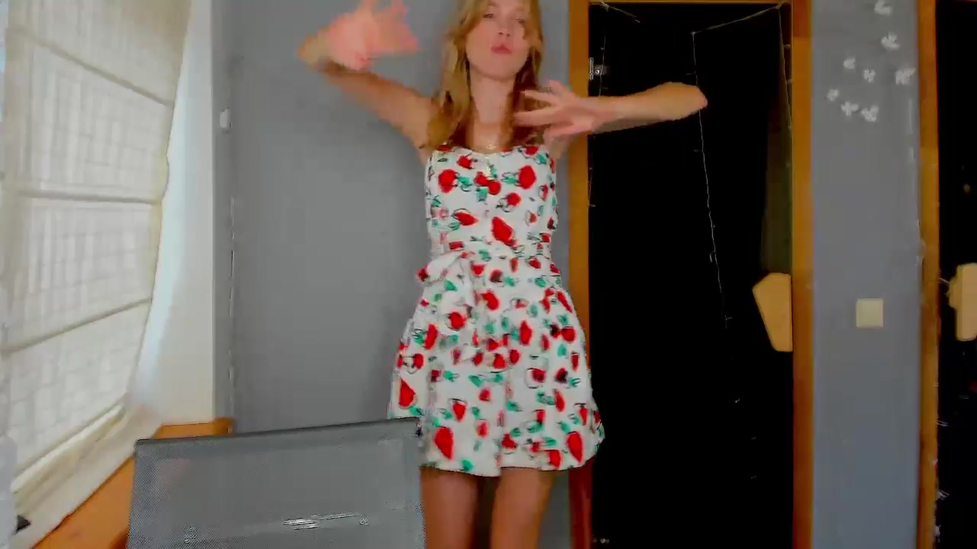 Gallery image thumbnail from Kate_Lewiss's myfreecams stream on, 09/05/2024, 08:52 image 19 of 20