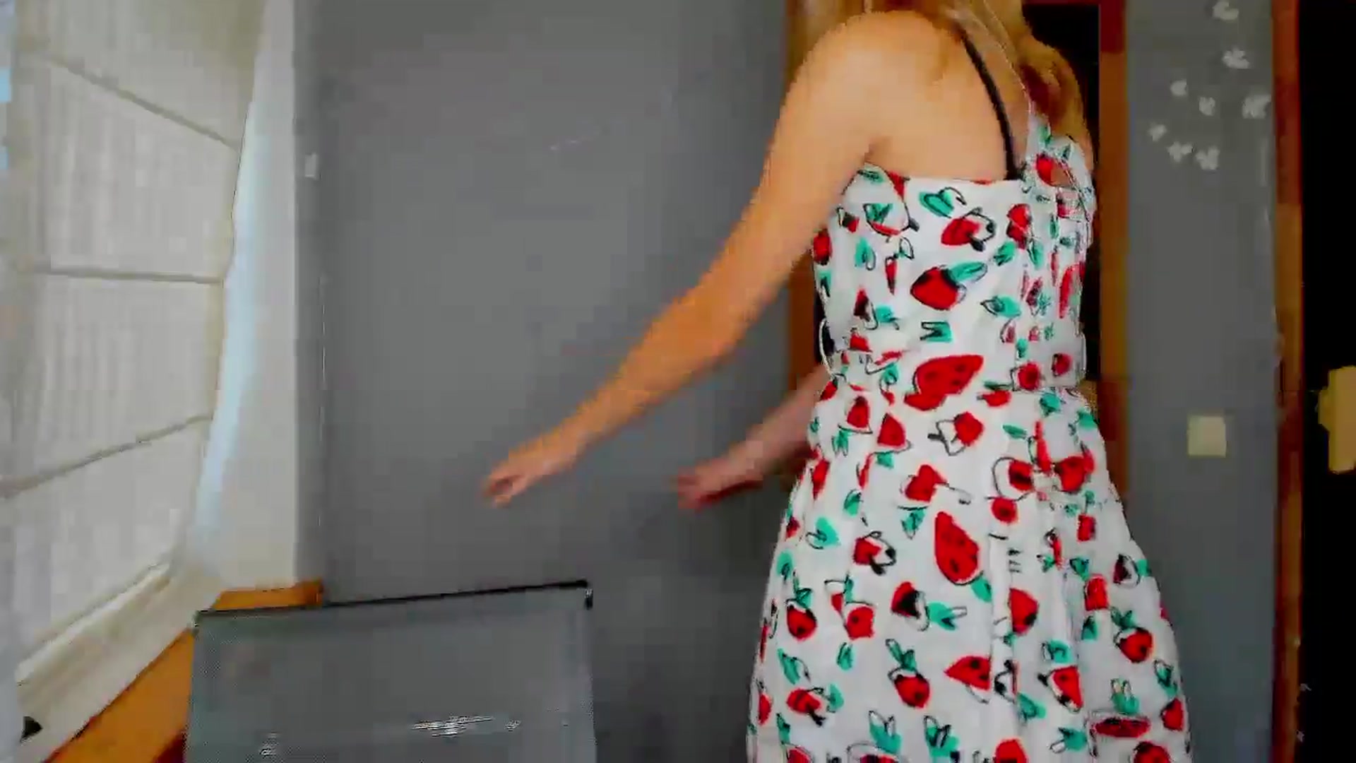 Gallery image thumbnail from Kate_Lewiss's myfreecams stream on, 09/05/2024, 08:52 image 16 of 20