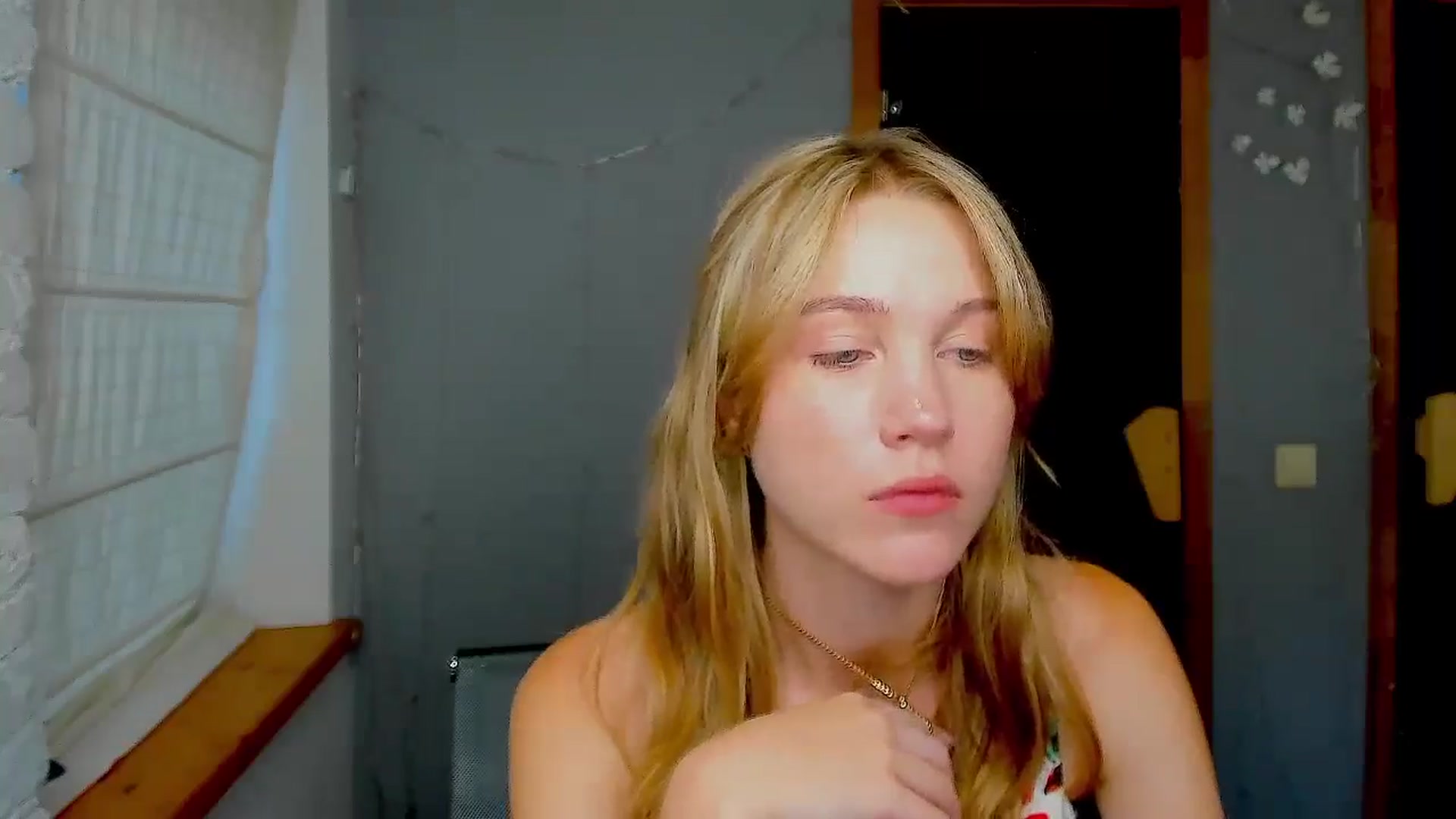 Gallery image thumbnail from Kate_Lewiss's myfreecams stream on, 09/05/2024, 10:07 image 18 of 20
