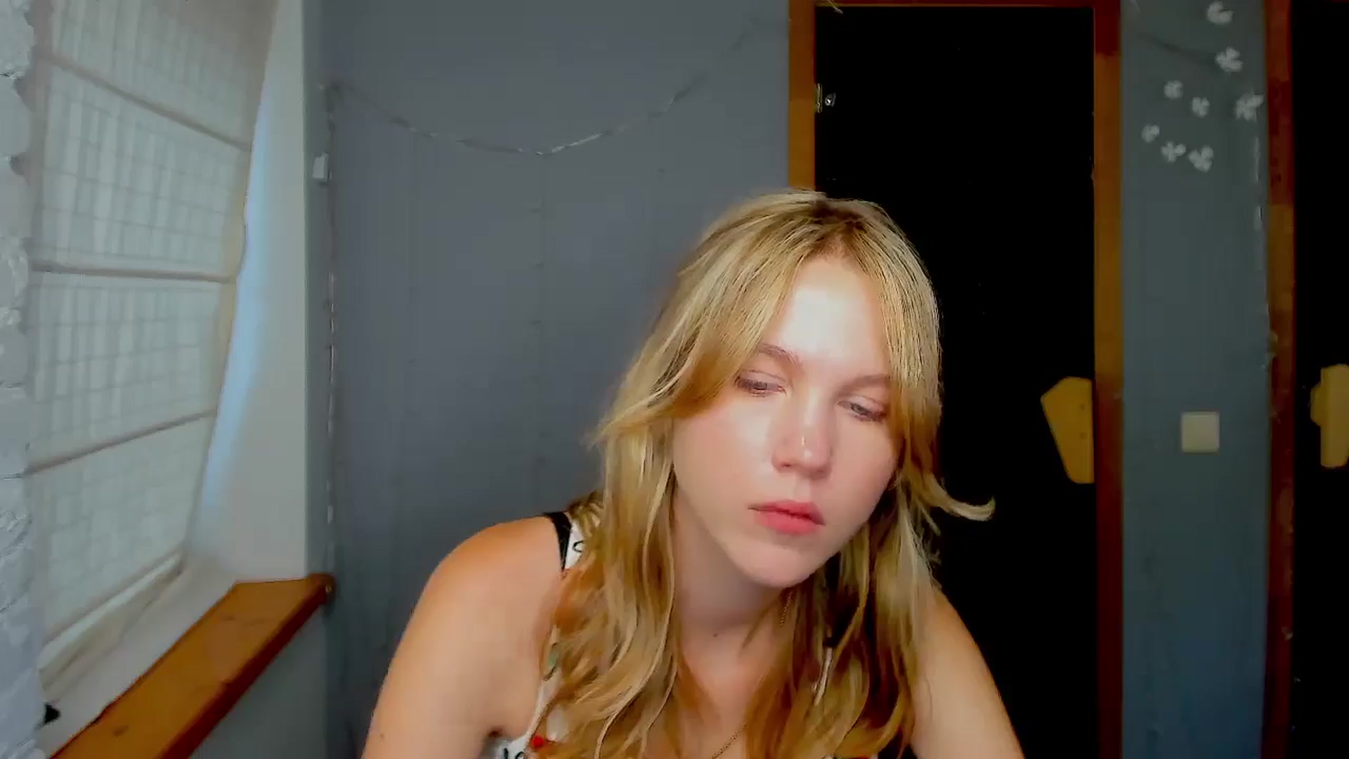 Gallery image thumbnail from Kate_Lewiss's myfreecams stream on, 09/05/2024, 10:07 image 5 of 20