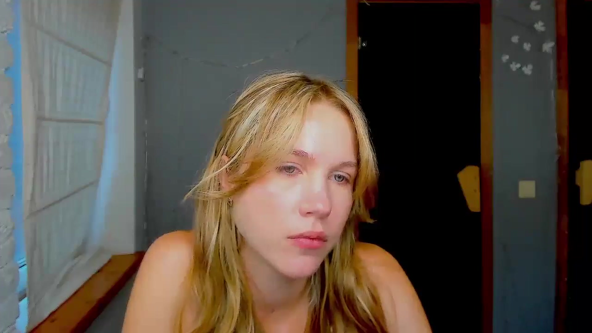 Gallery image thumbnail from Kate_Lewiss's myfreecams stream on, 09/05/2024, 11:04 image 2 of 20